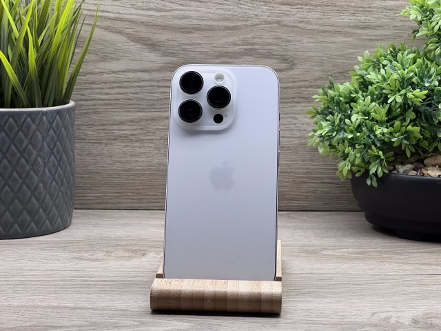 Hibátlan iPhone 16 Pro White Titanium 128GB 2 ÉV Garanciával 94%