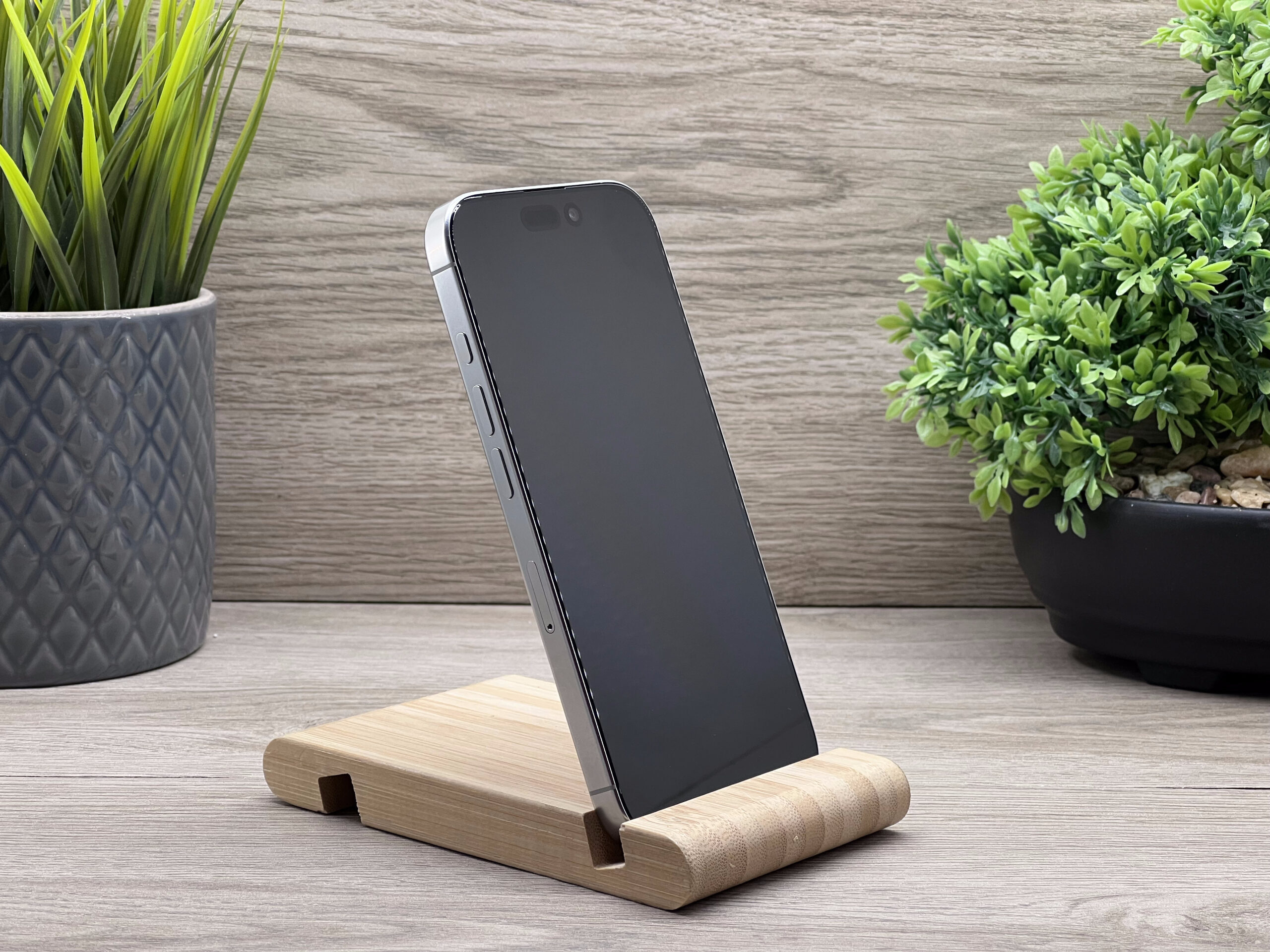 Hibátlan iPhone 16 Pro White Titanium 128GB 2 ÉV Garanciával 93%