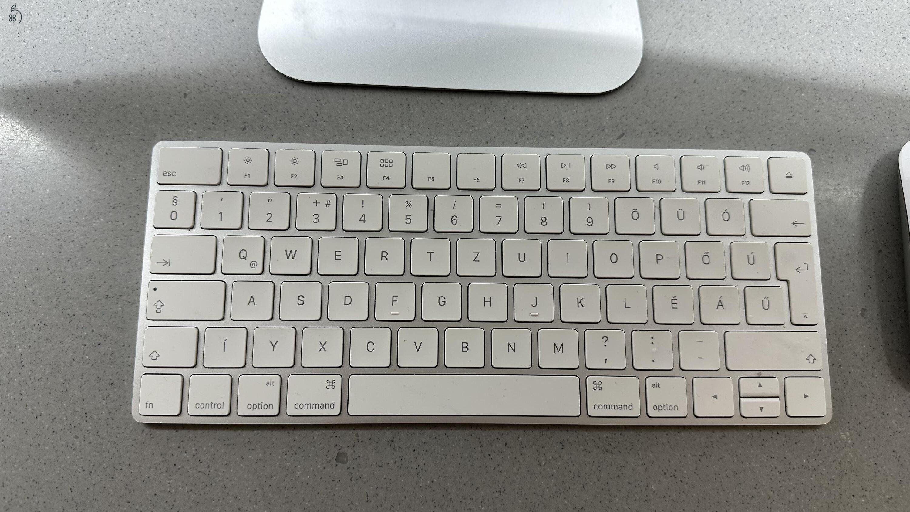 Apple iMac 21,5” 4K Retina, SSD, magyar billentyűzet + egér