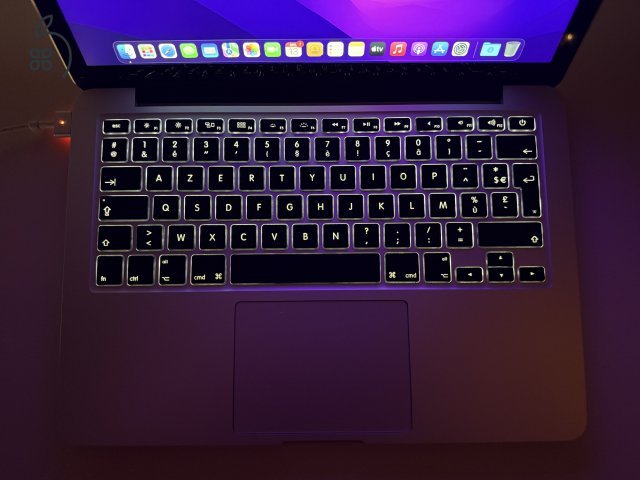  Apple MacBook Pro 13” Retina (early 2015) – szép állapot, komplett csomag
