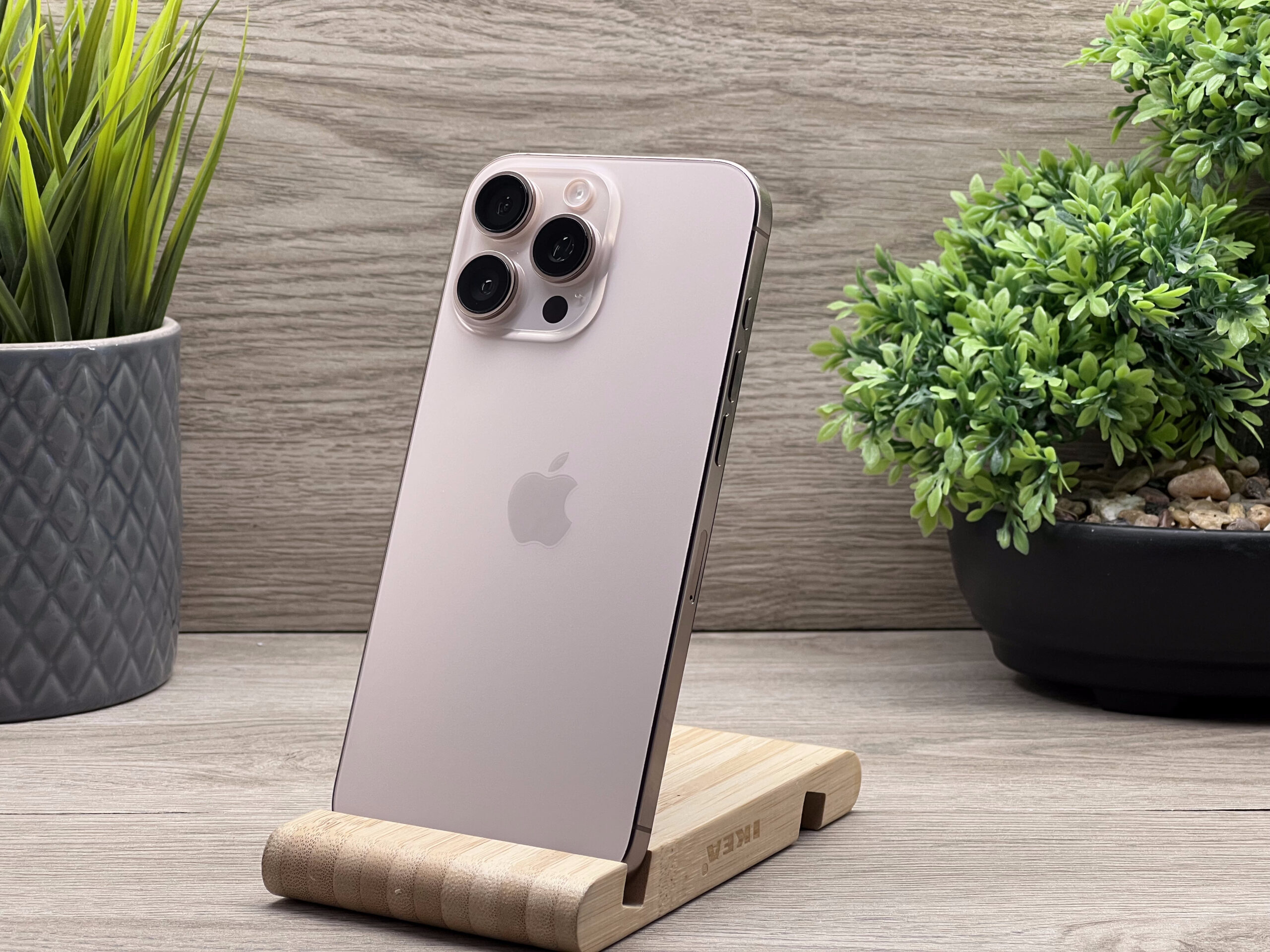 Hibátlan iPhone 16 Pro Max Desert Titanium 256GB 2 ÉV Garanciával 96%