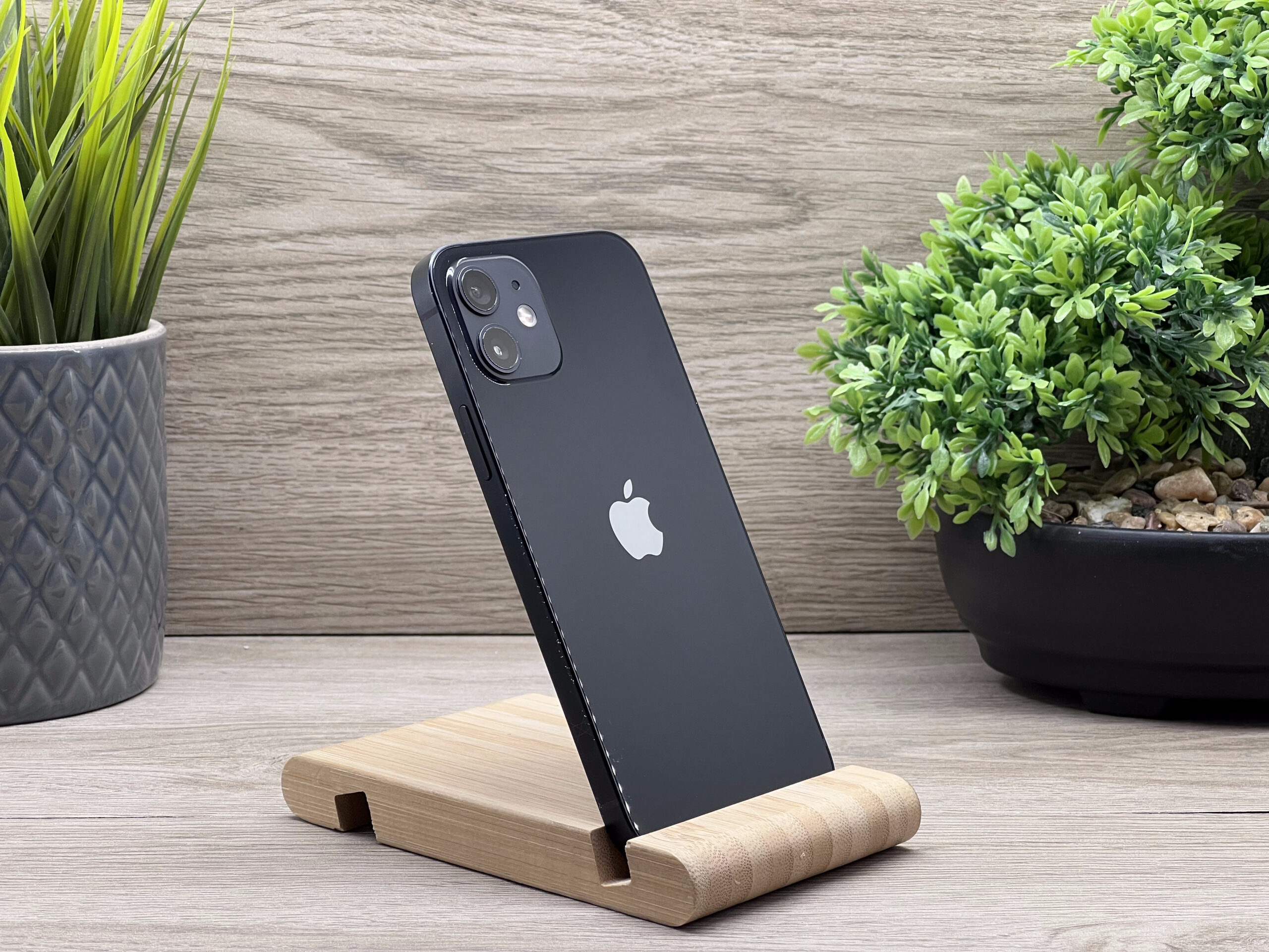 iPhone 12 Black 128GB 2 ÉV Garanciával 90%