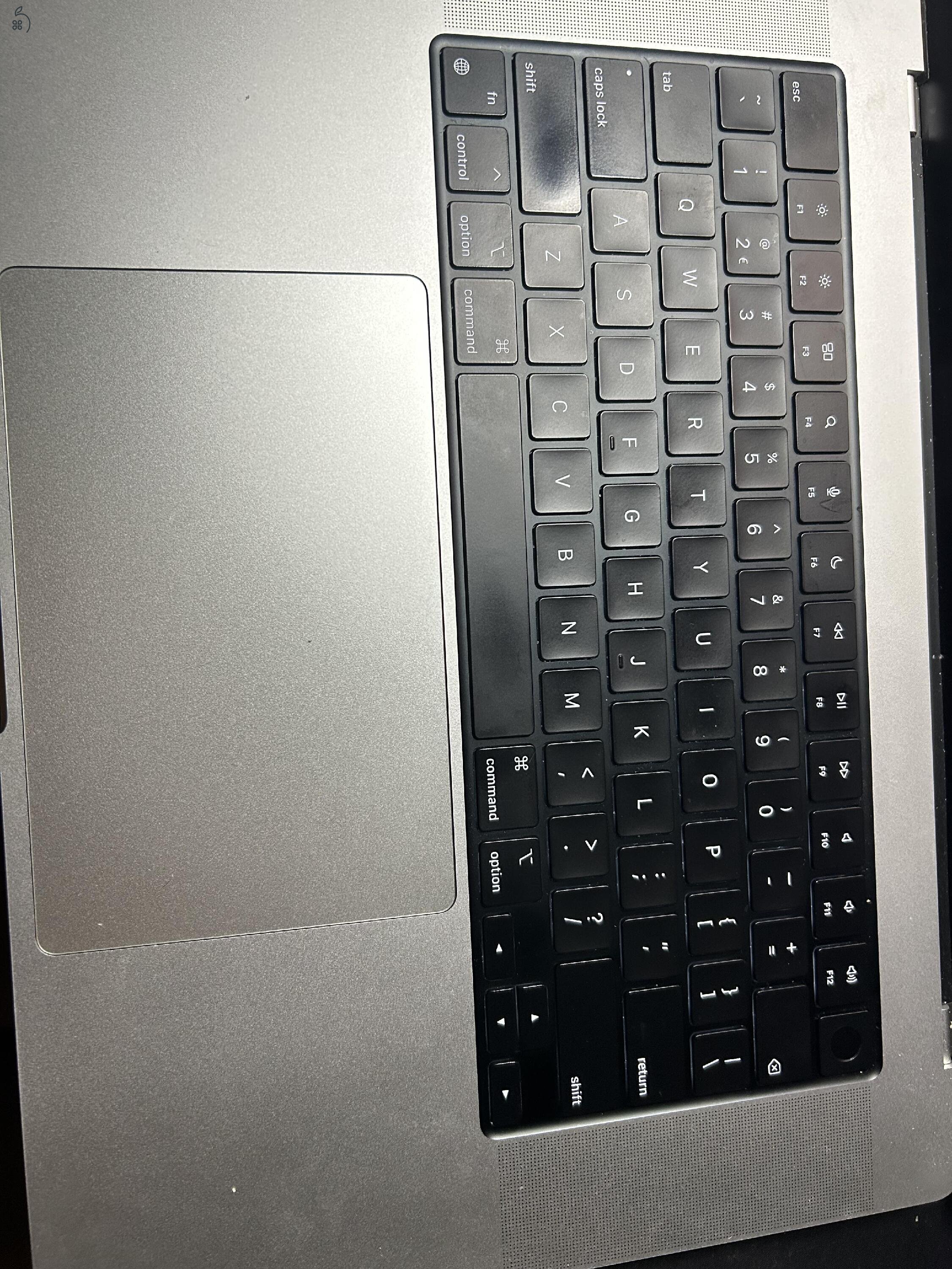 Eladó M1 Pro Macbook Pro (2021, 16 , 512GB, 16GB) 