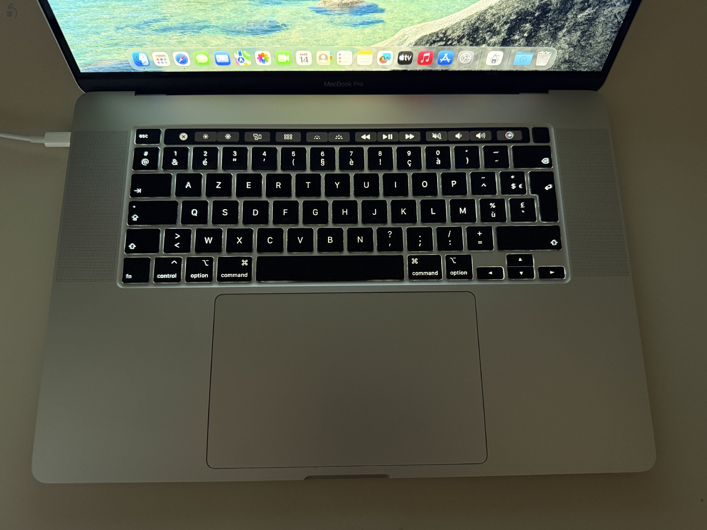 MacBook Pro 16” 2019 i7 / 16GB / 512GB