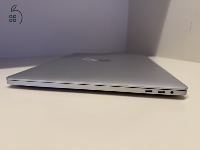 MacBook Pro 16” 2019 i7 / 16GB / 512GB