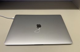 MacBook Pro 16” 2019 i7 / 16GB / 512GB