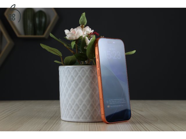 Újszerű Apple iPhone 17 Pro 256GB Cosmic Orange A+ US-7970