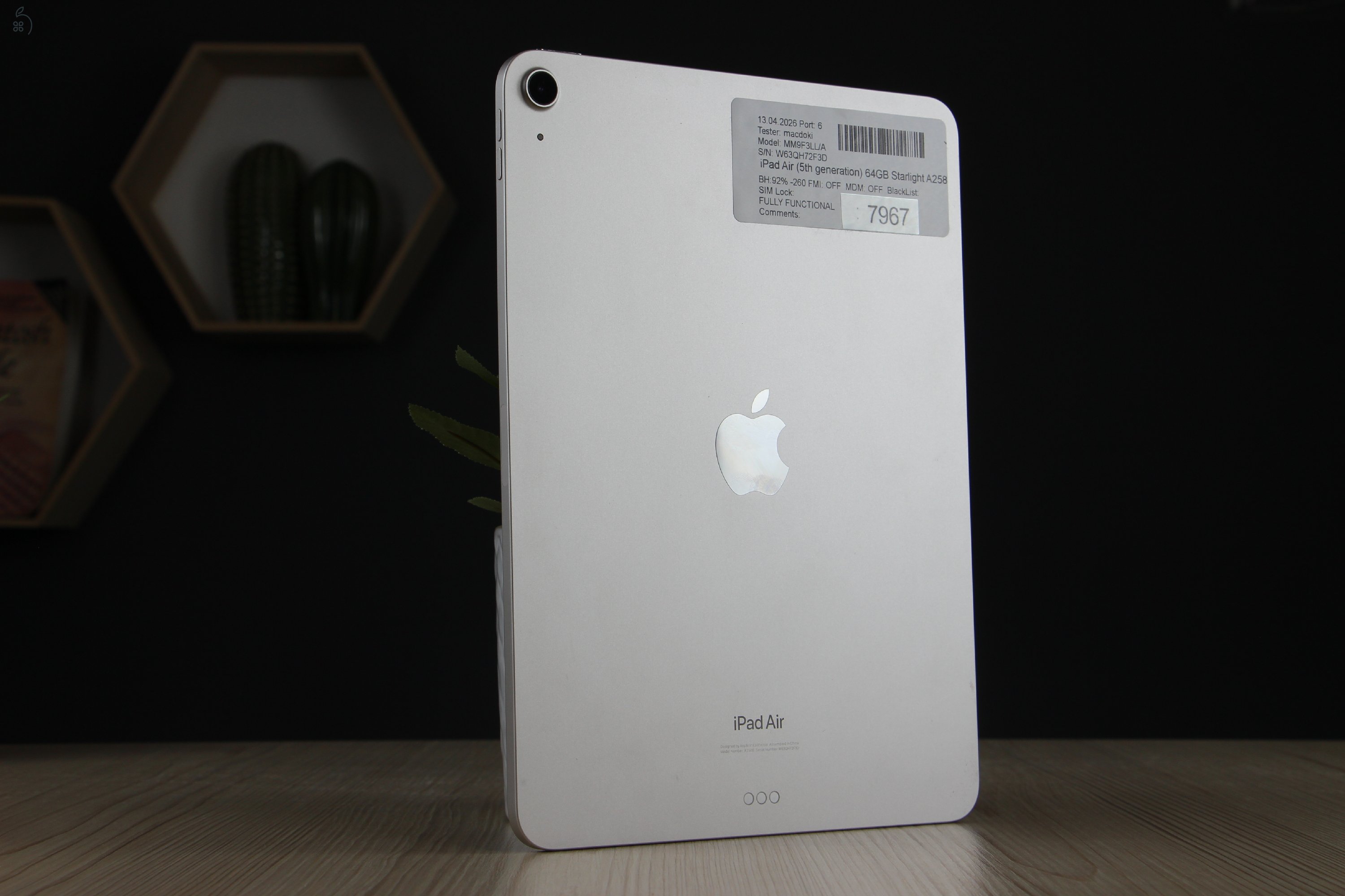 Apple iPad Air 5 64GB Starlight Wifi B US-7967