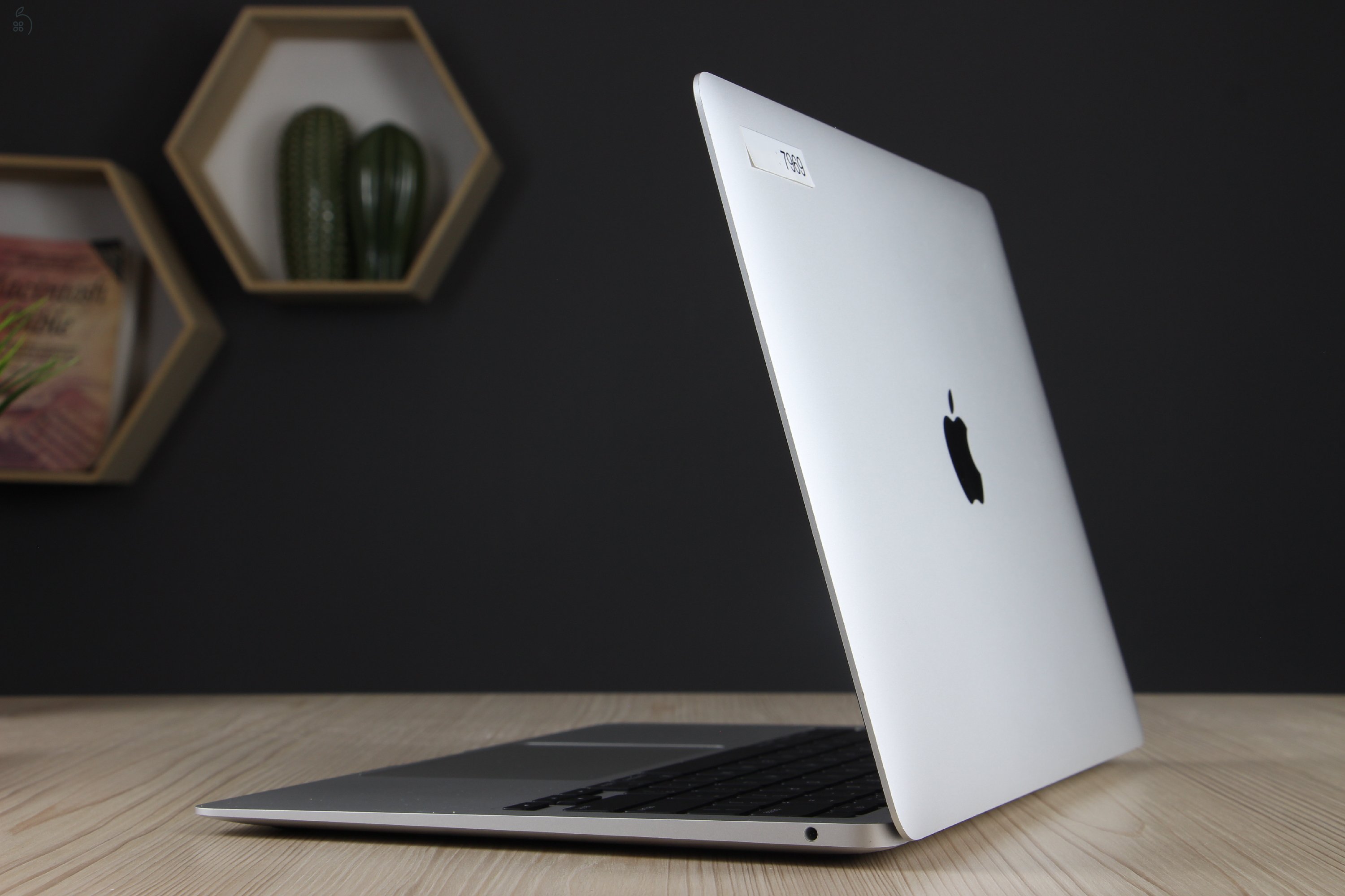 MacBook Air M1 256/8 US-7969