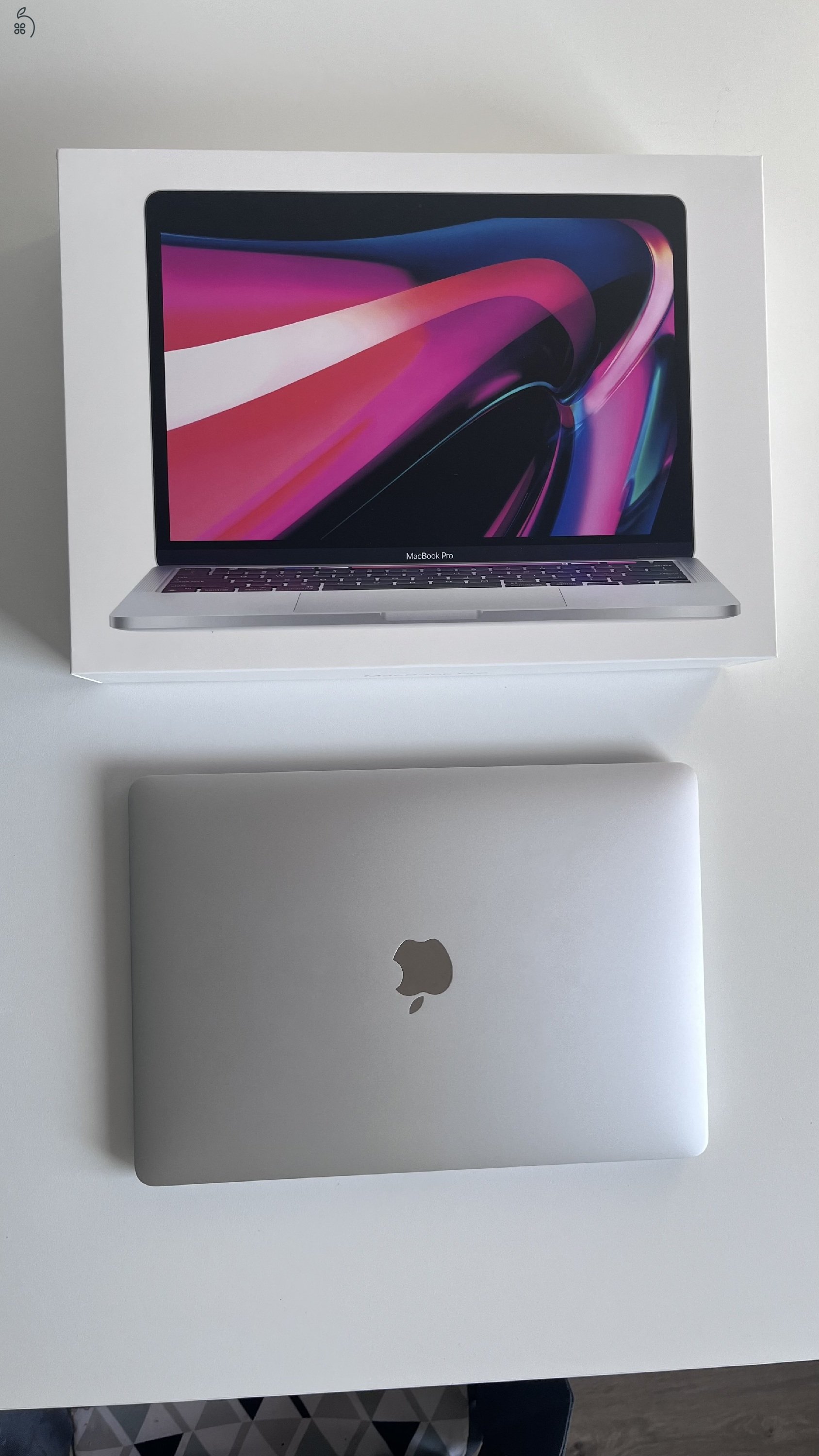 Eladó Apple MacBook Pro 13” (M2, 2022) – kiváló állapotban