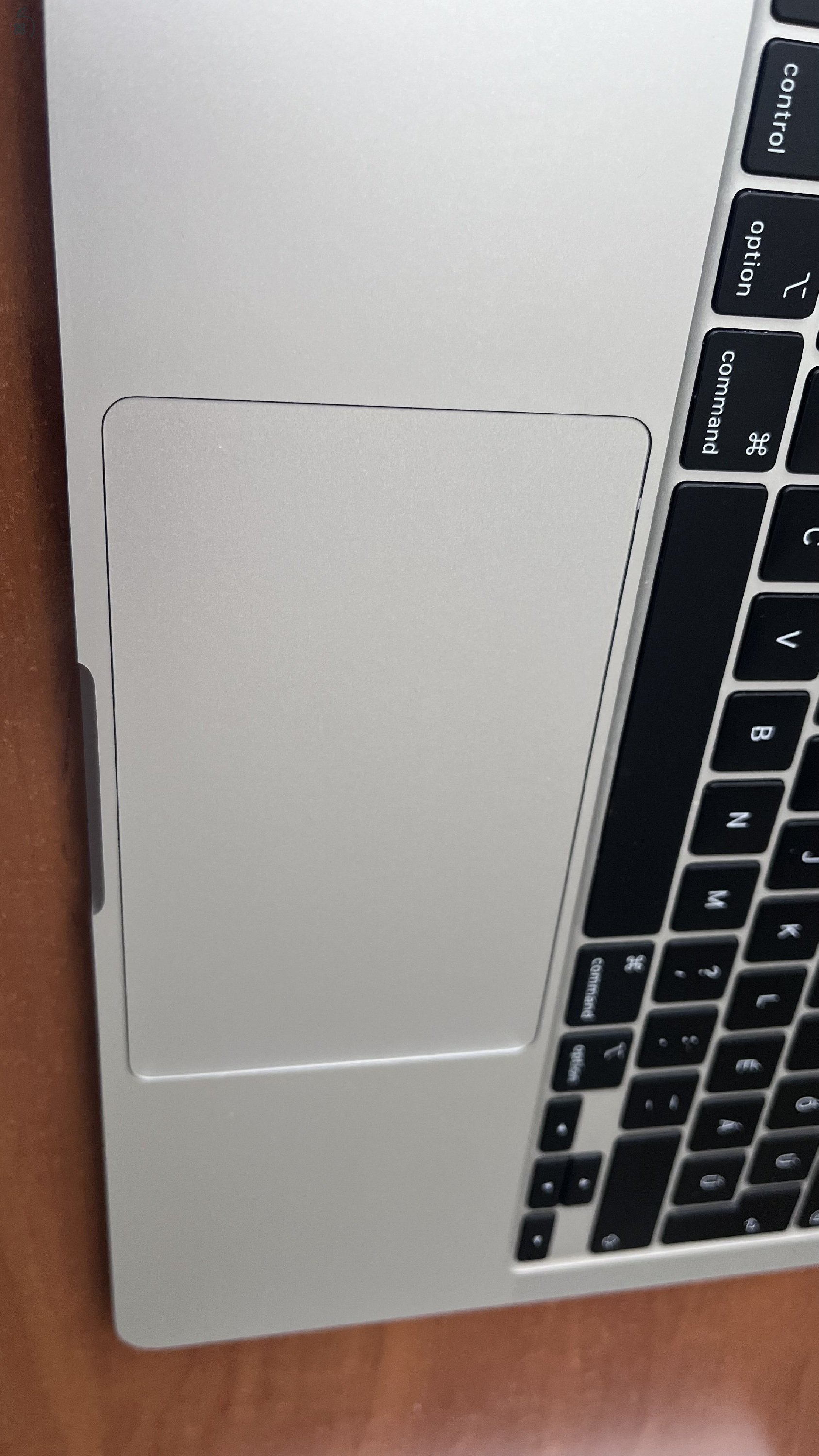 Eladó Apple MacBook Pro 13” (M2, 2022) – kiváló állapotban