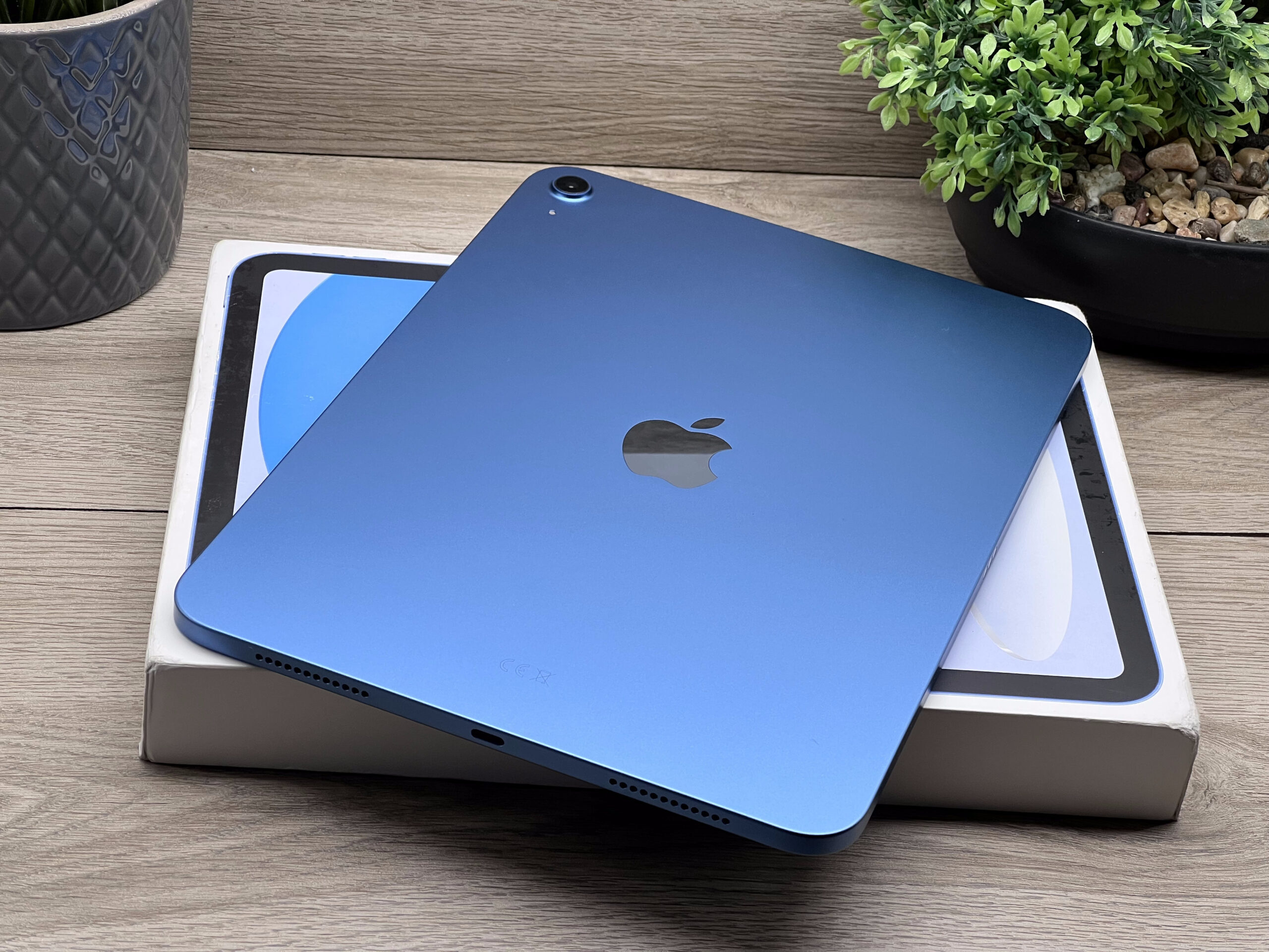 Hibátlan iPad 11 A16 Blue 256GB 2 ÉV Garanciával 100%
