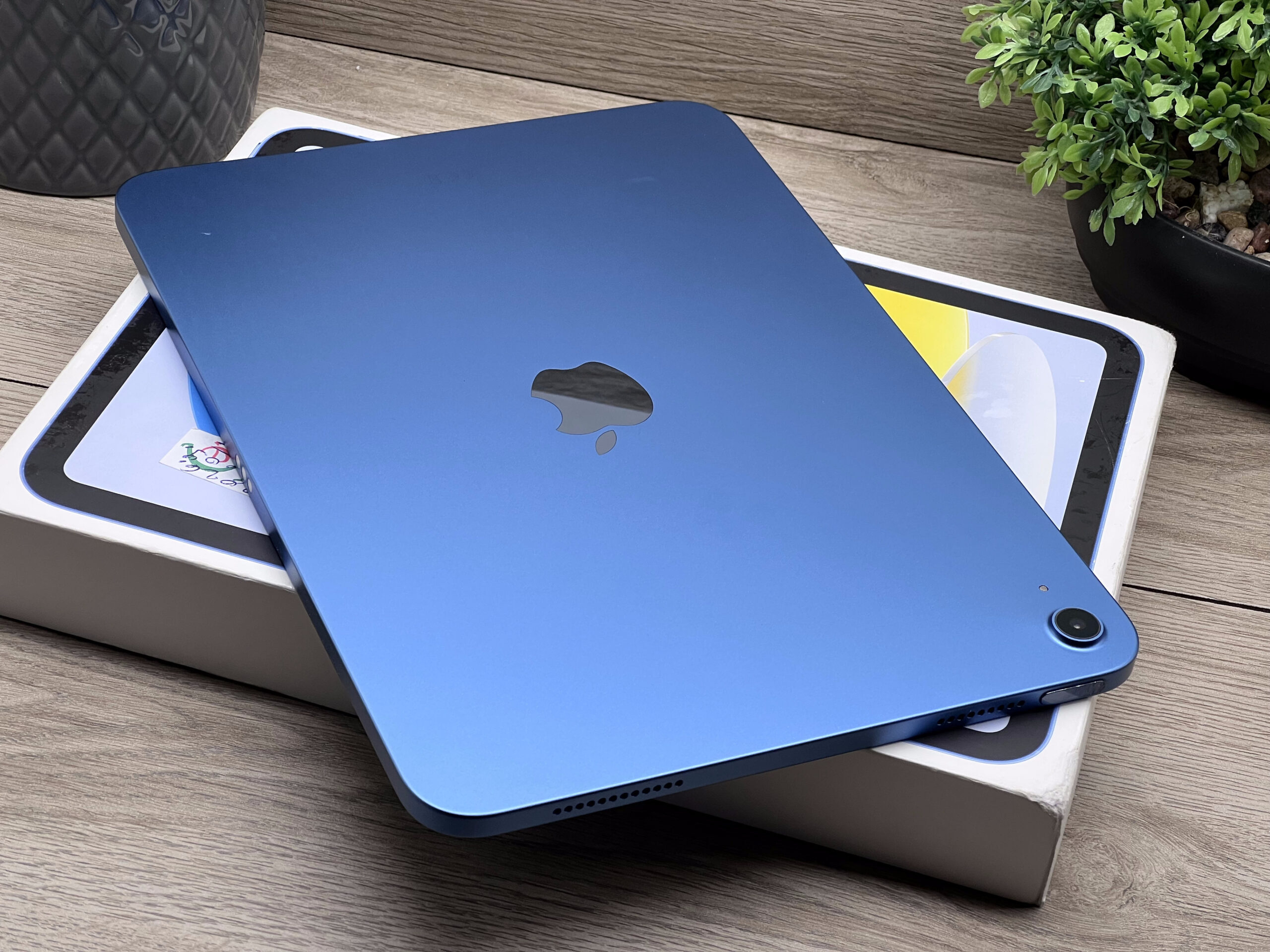 Hibátlan iPad 11 A16 Blue 256GB 2 ÉV Garanciával 100%