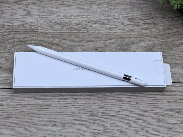 Hibátlan Apple Pencil USB-C Fél Év Garanciával