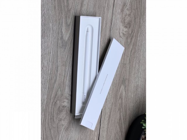 Hibátlan Apple Pencil USB-C Fél Év Garanciával