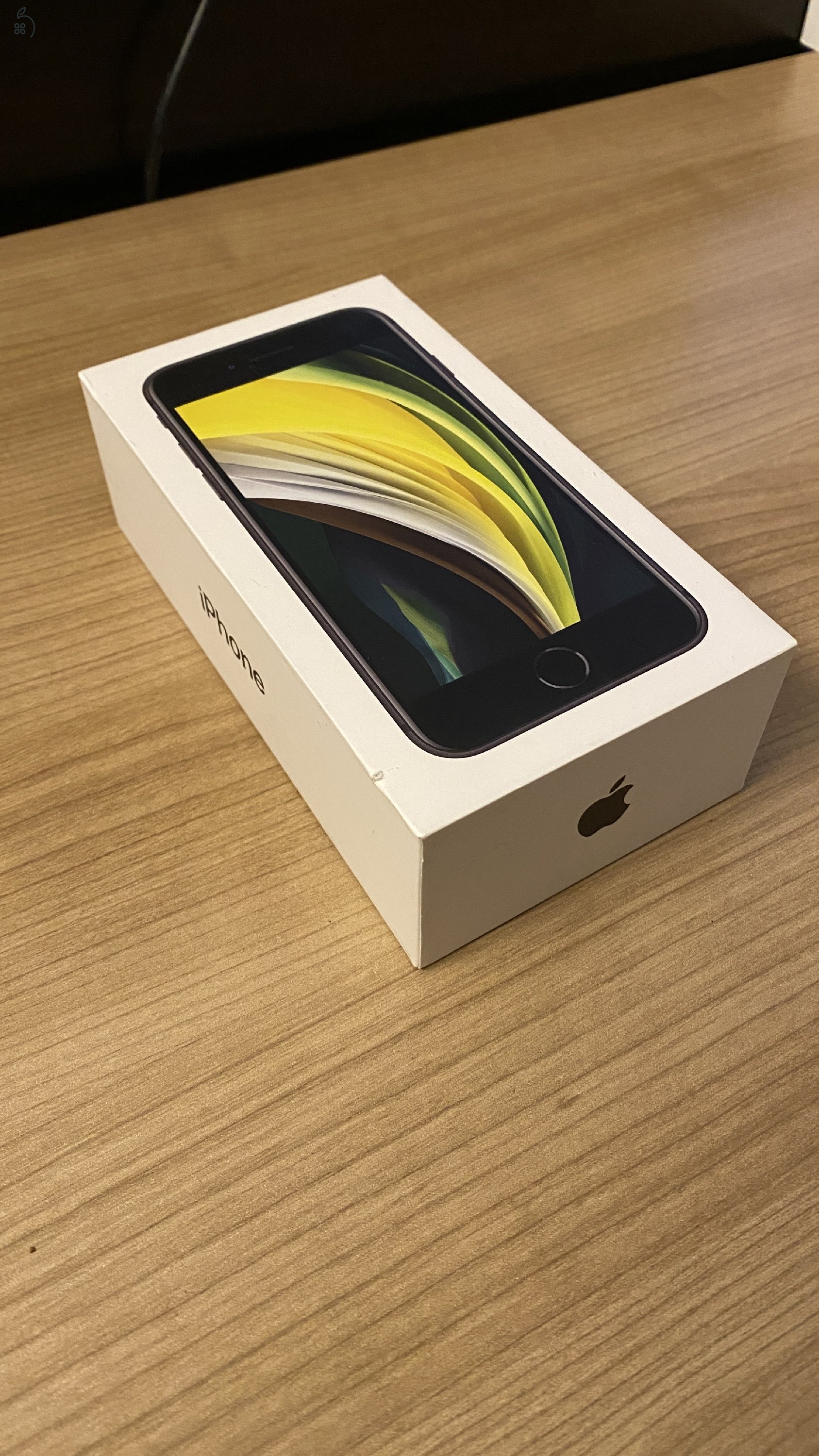 96% gyári akksi iPhone SE 2nd gen. 