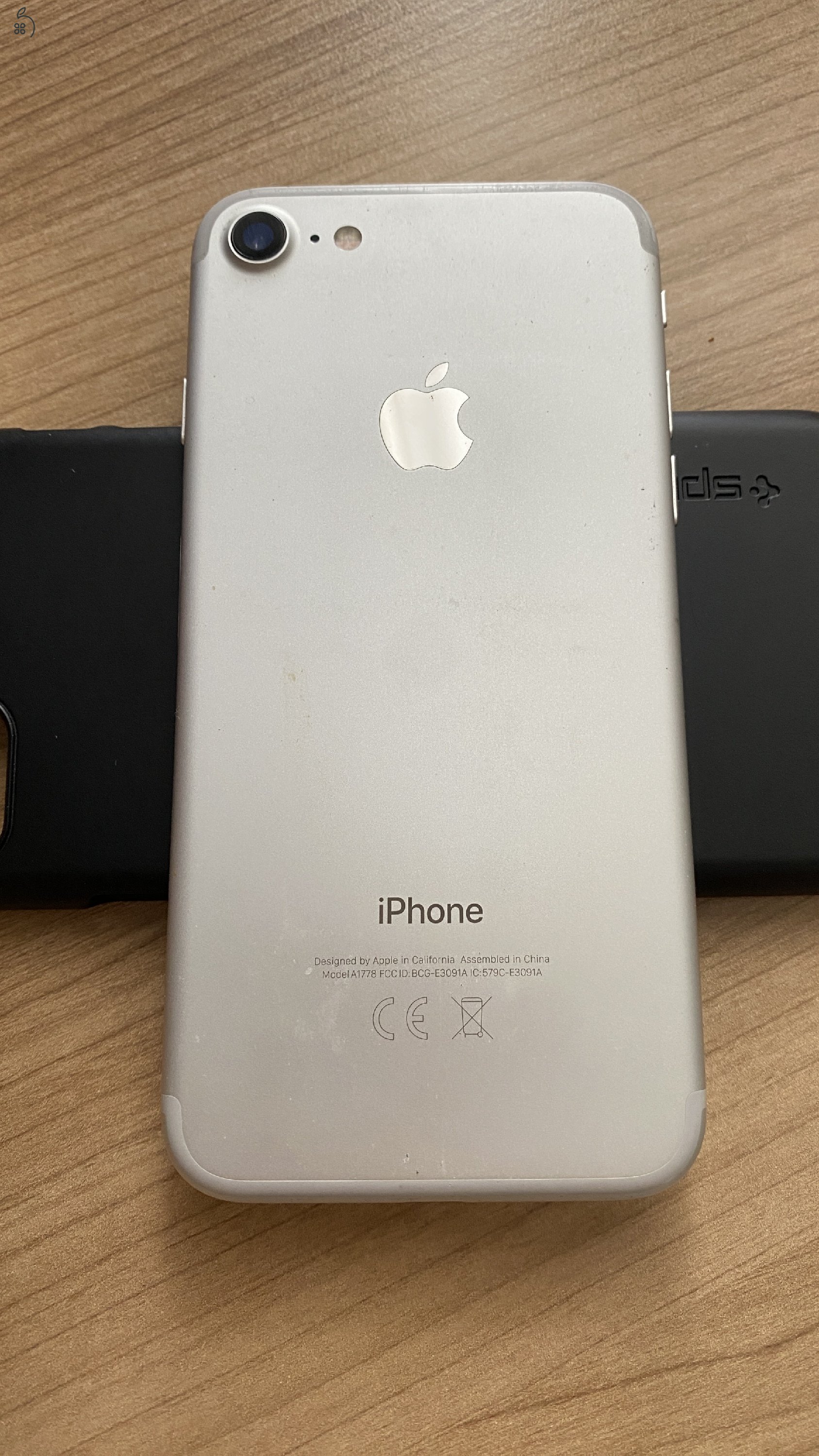 84% gyári akksi iPhone 7 32 GB