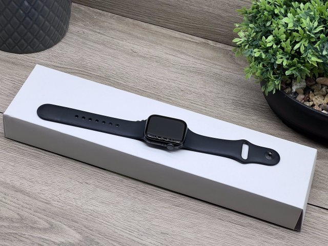 Hibátlan Apple Watch SE Space Gray 40mm 2 ÉV Garanciával