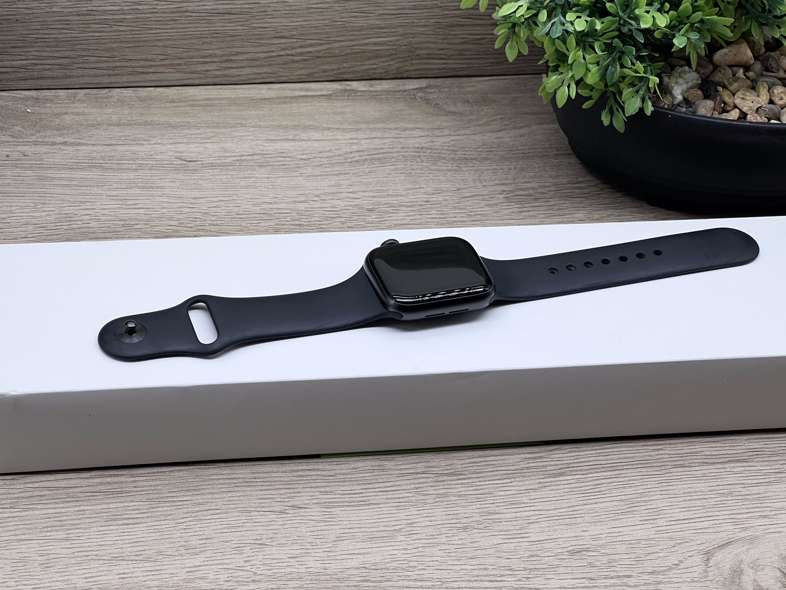 Hibátlan Apple Watch SE Space Gray 41mm 2 ÉV Garanciával