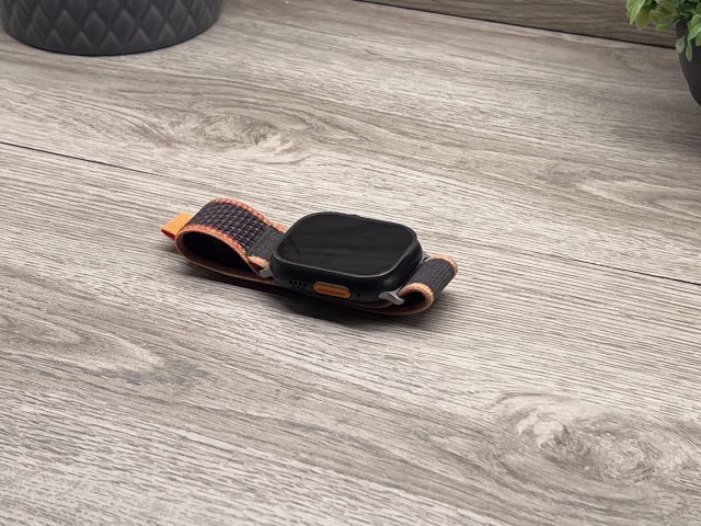 Hibátlan Apple Watch Ultra 2 Black Titanium 49mm 2 ÉV Garanciával 100%