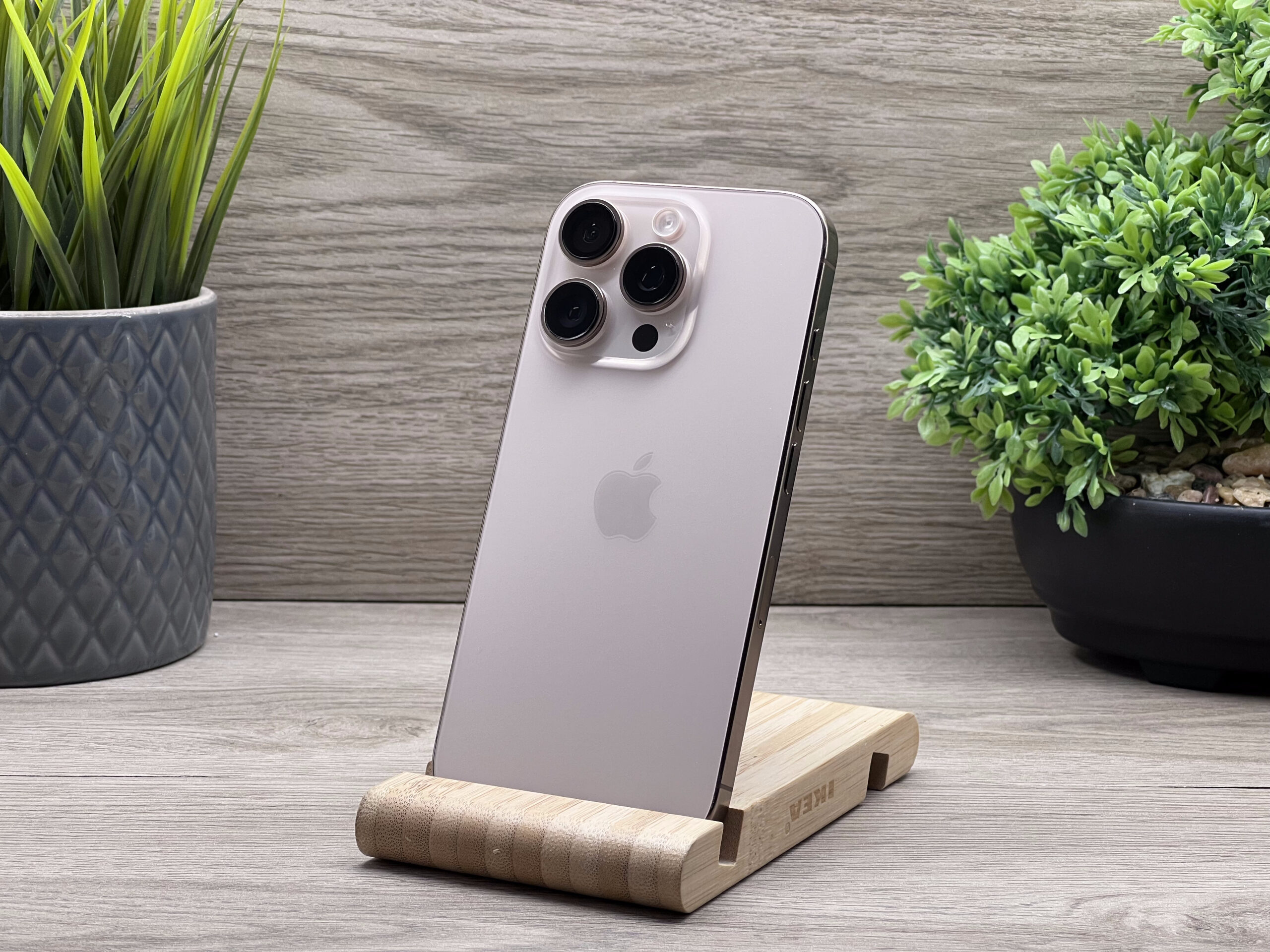 iPhone 16 Pro Desert Titanium 256GB 2 ÉV Garanciával 93%