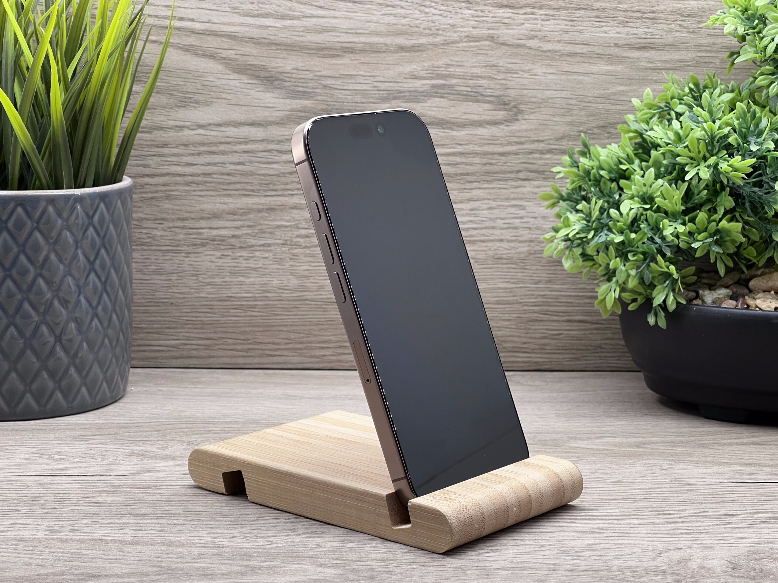 iPhone 16 Pro Desert Titanium 256GB 2 ÉV Garanciával 93%