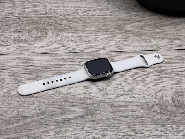Apple Watch S8 Starlight 41mm 2 ÉV Garanciával