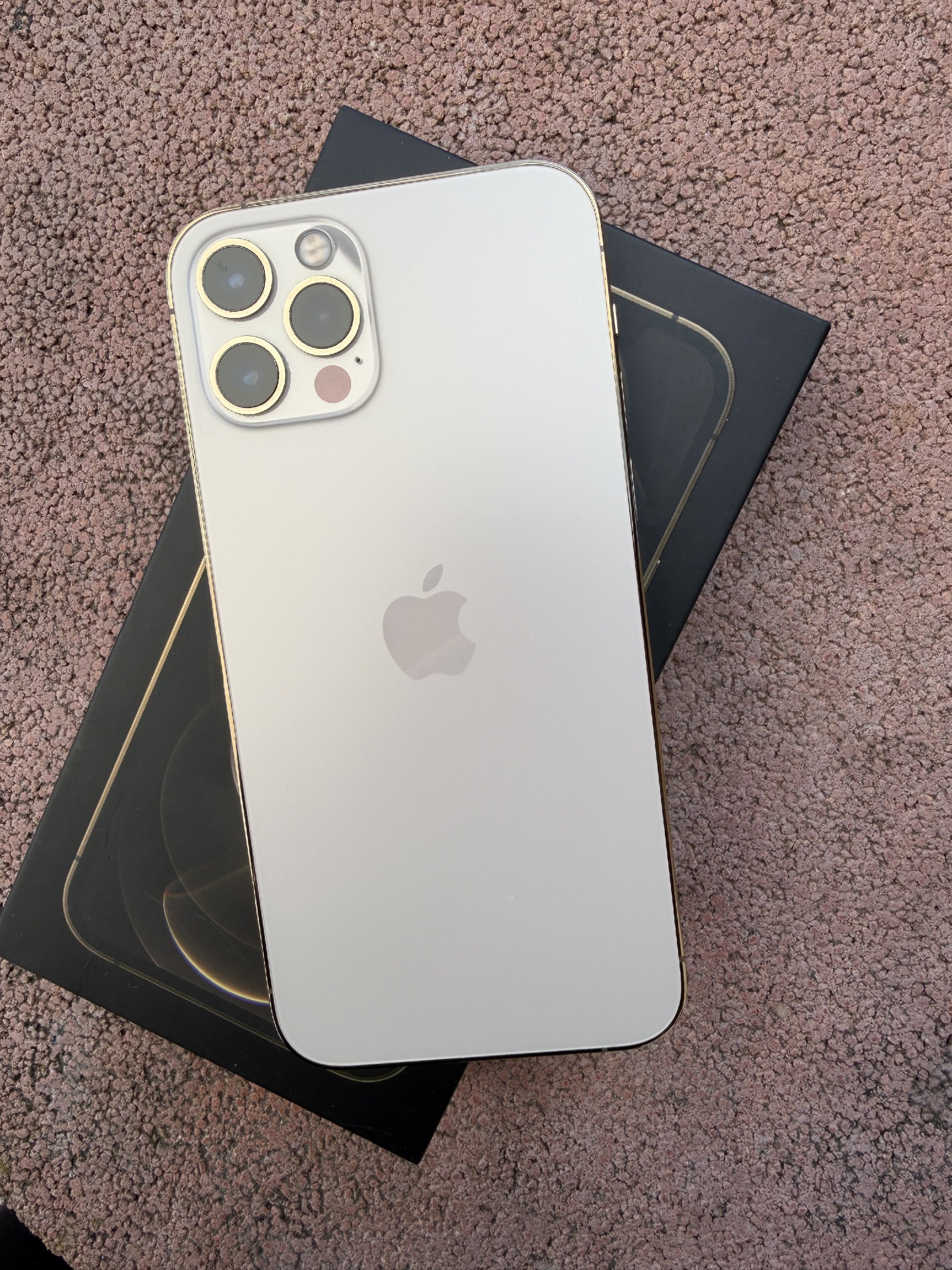 iPhone 12 Pro 128gb Gold 84% aksi kártyafüggetlen!