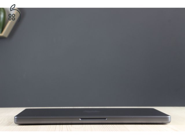MacBook Pro 14
