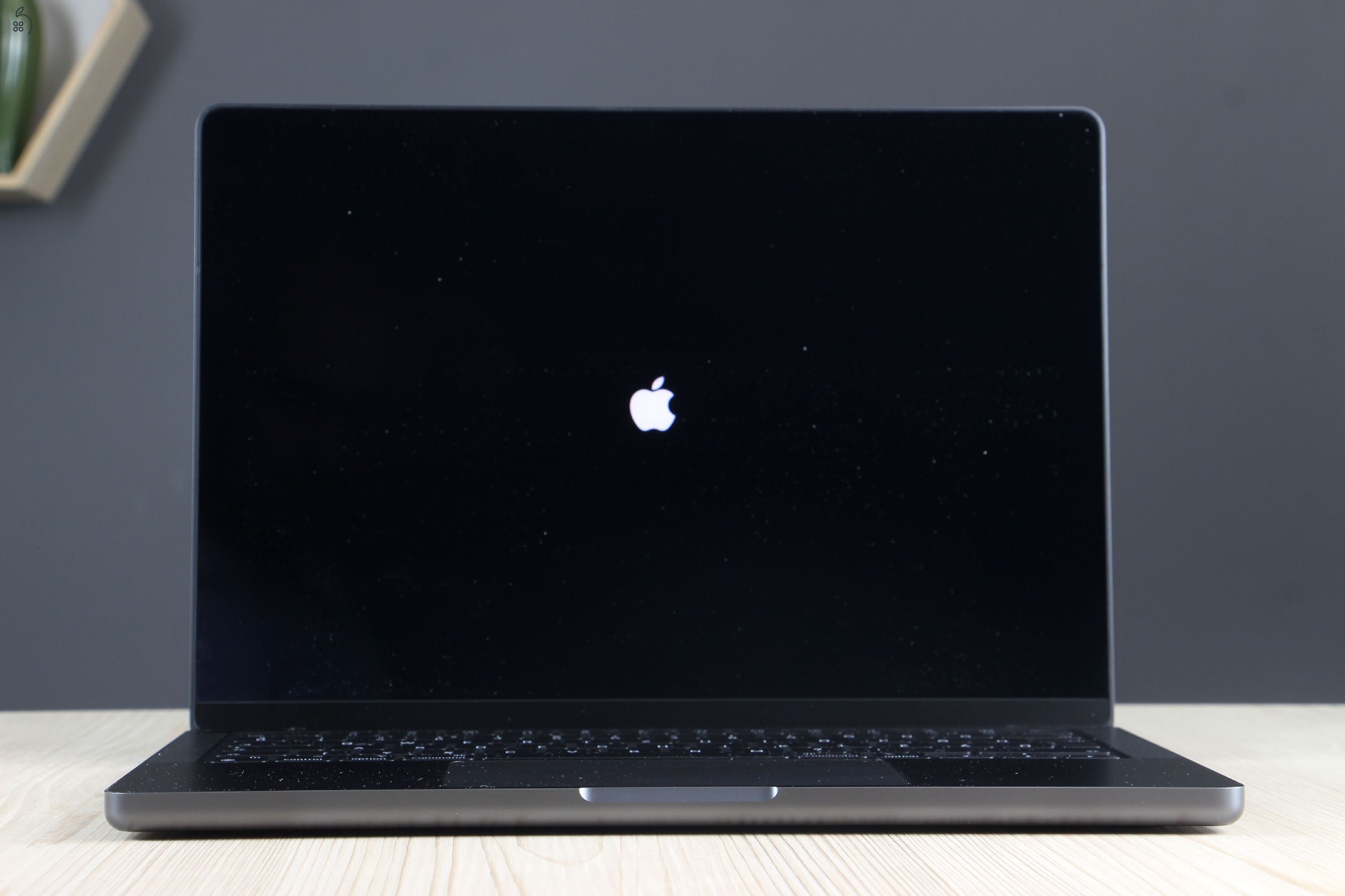 MacBook Pro 14