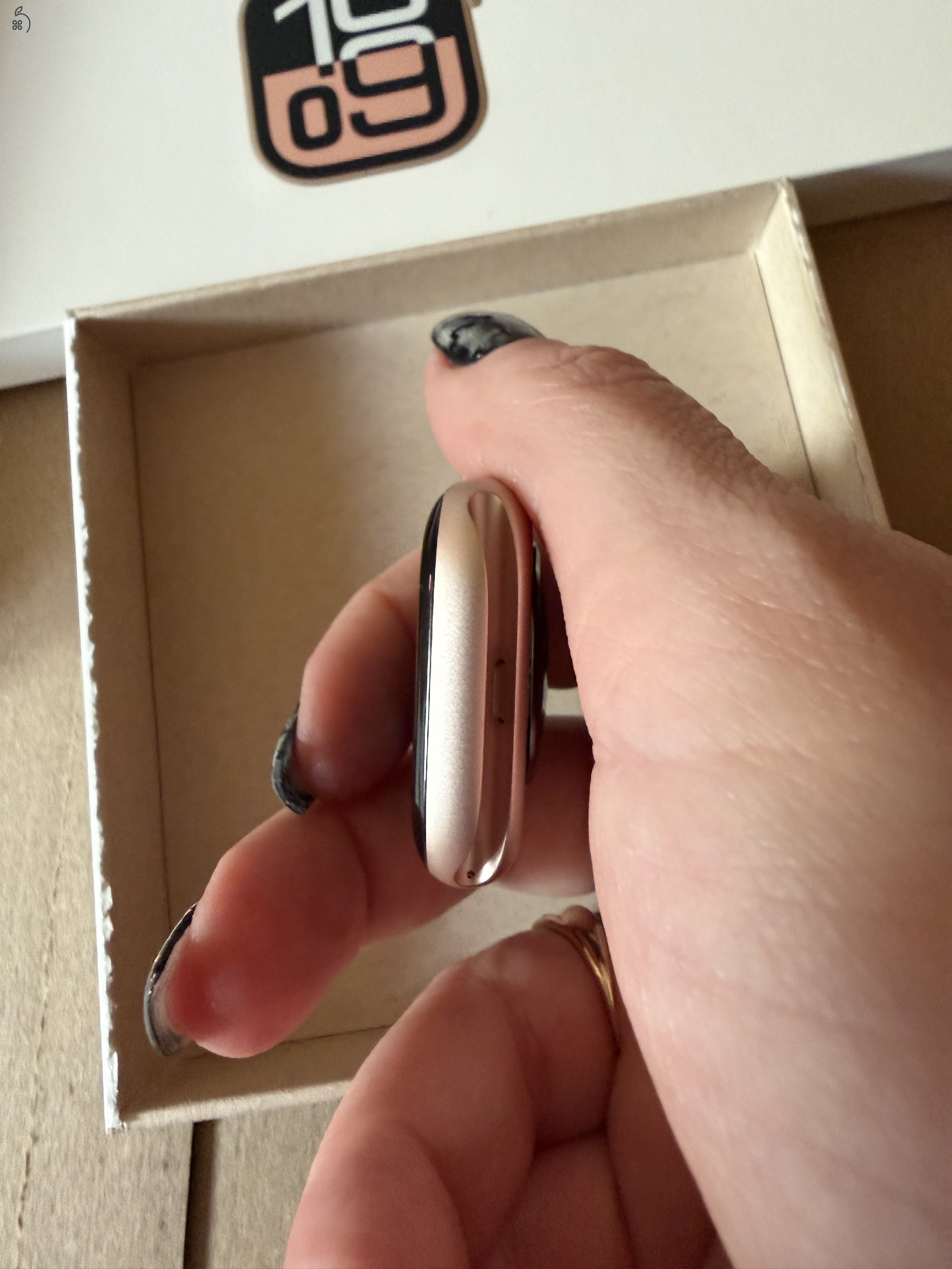 Vadonatúj Apple Watch Series 10 42mm