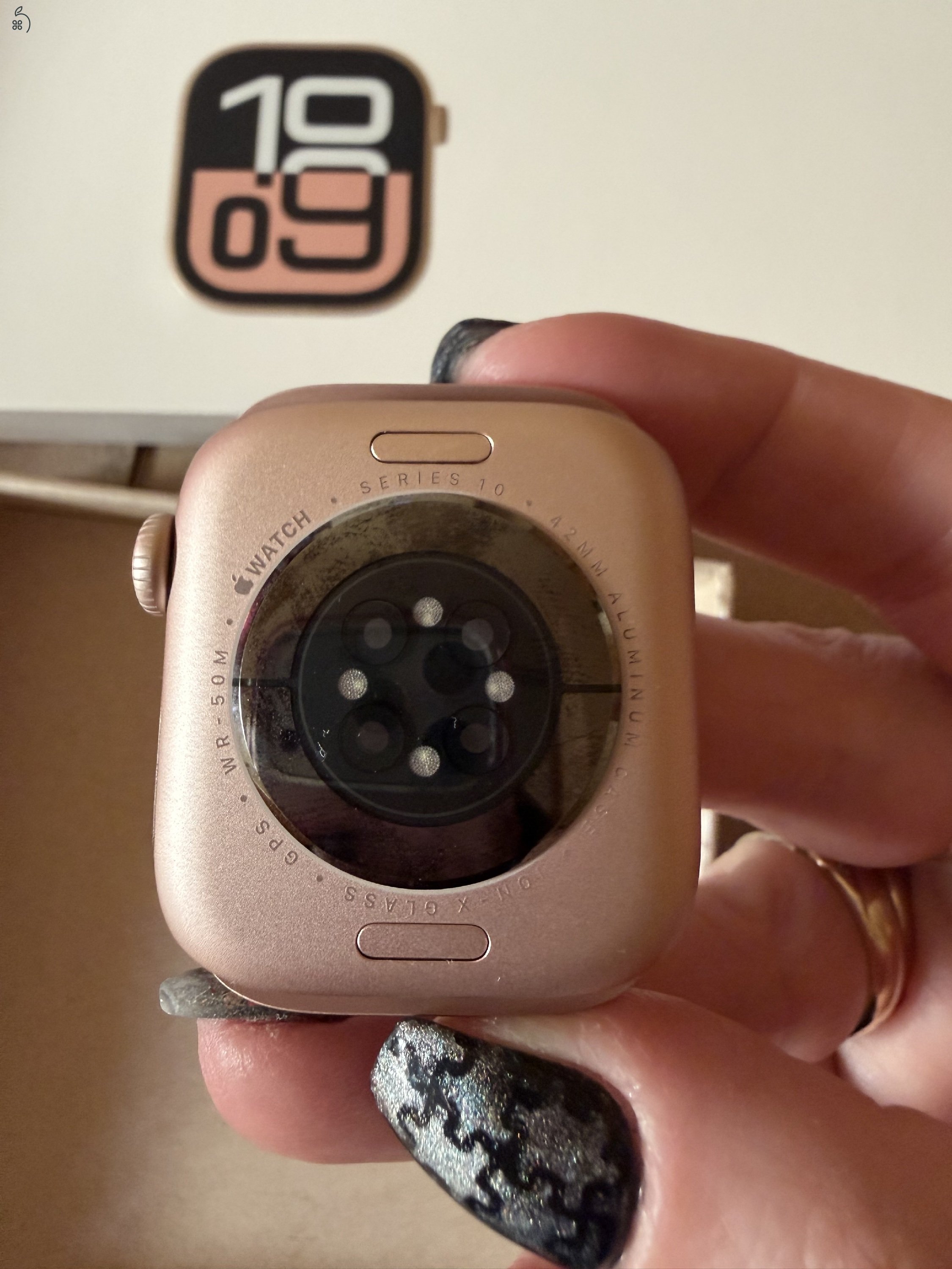 Vadonatúj Apple Watch Series 10 42mm