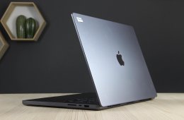 MacBook Pro 16