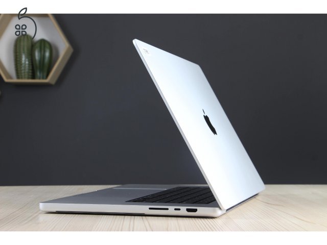 MacBook Pro 16