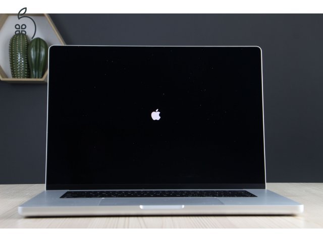 MacBook Pro 16