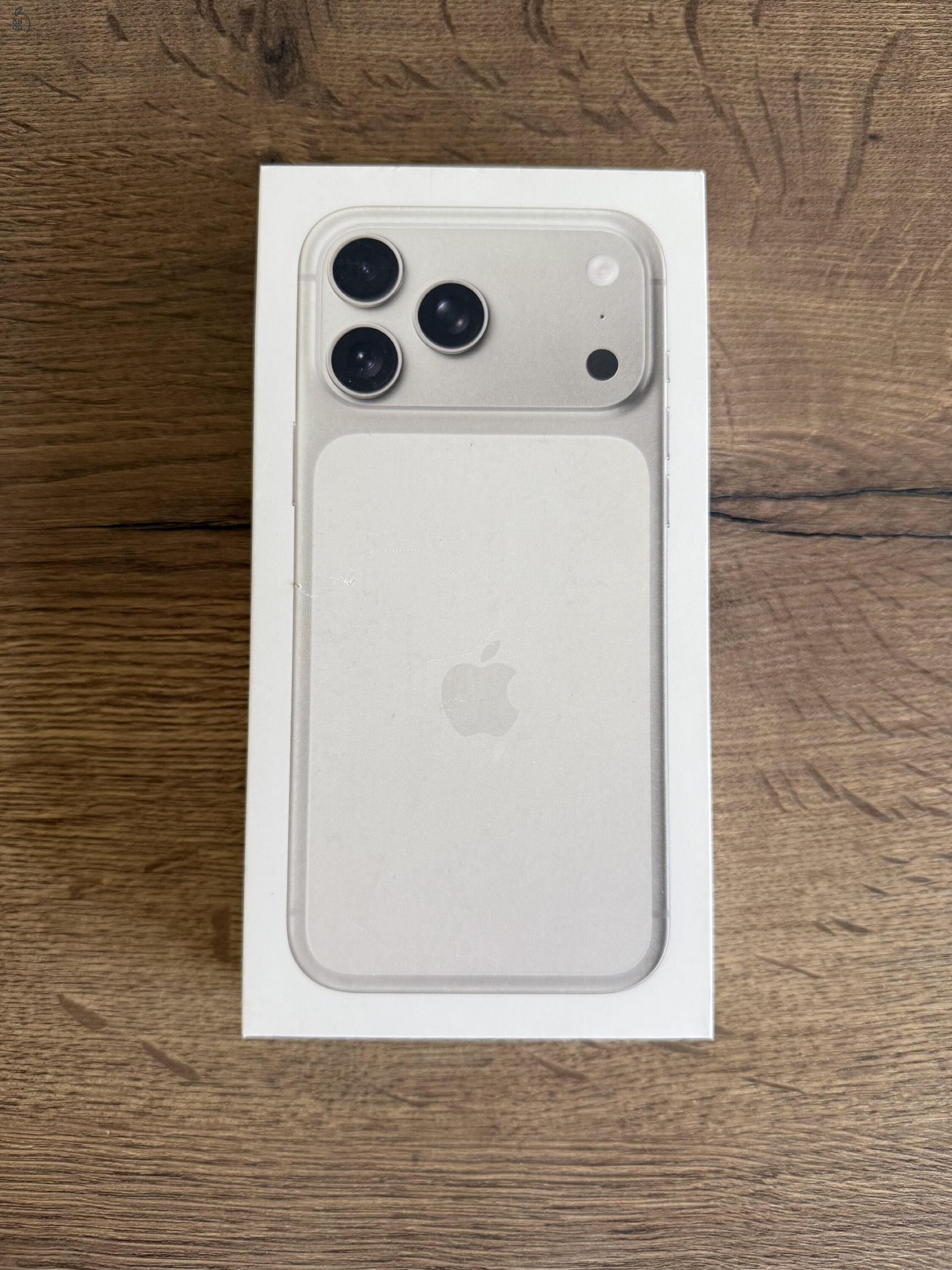 ÚJ - Apple iPhone 17 Pro Max 256 GB Silver - Bontatlan - 1 Év Apple Garancia 