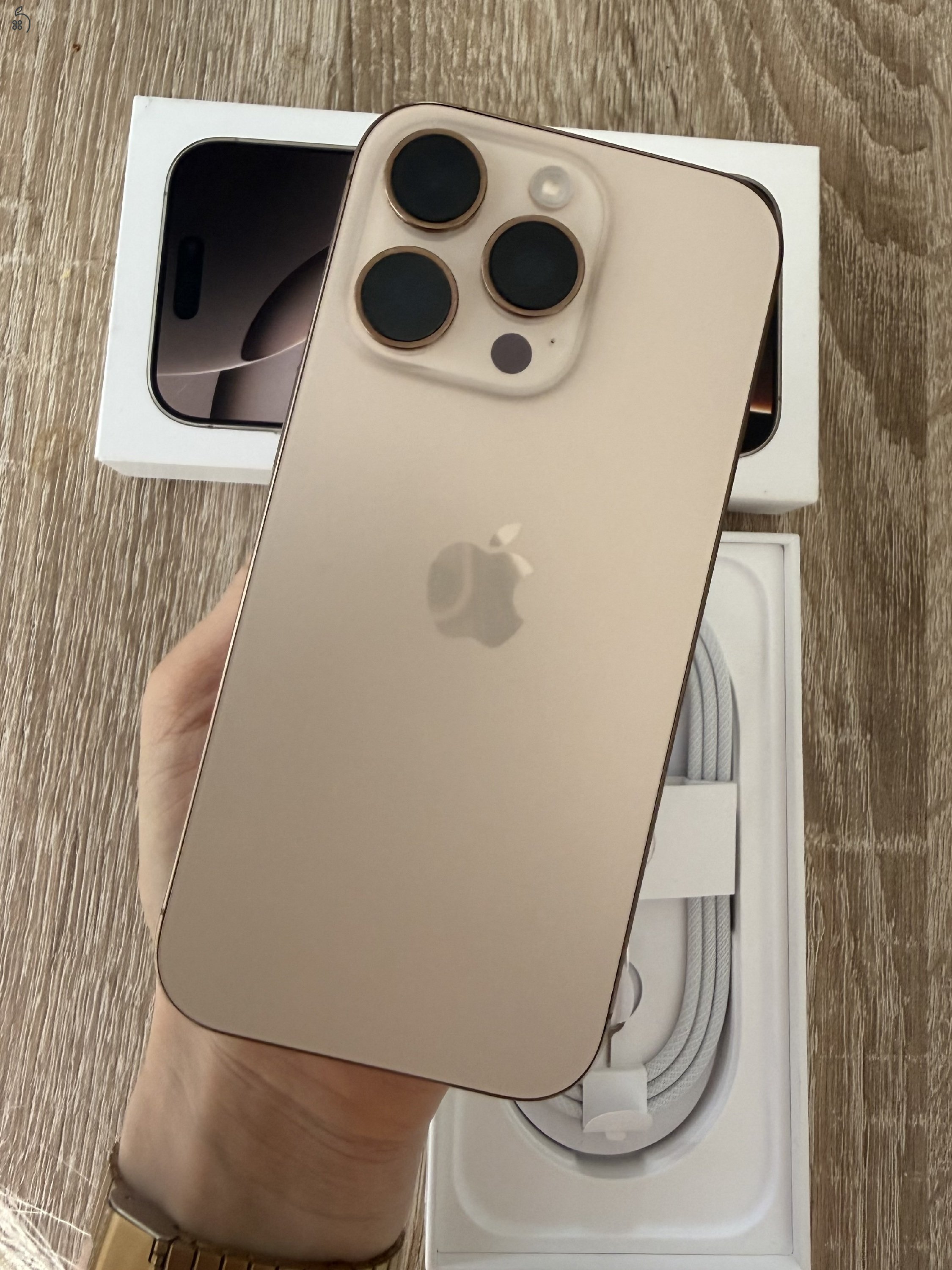 iPhone 16 Pro 128GB - Desert Titanium - 95% akku - Kártyafüggetlen