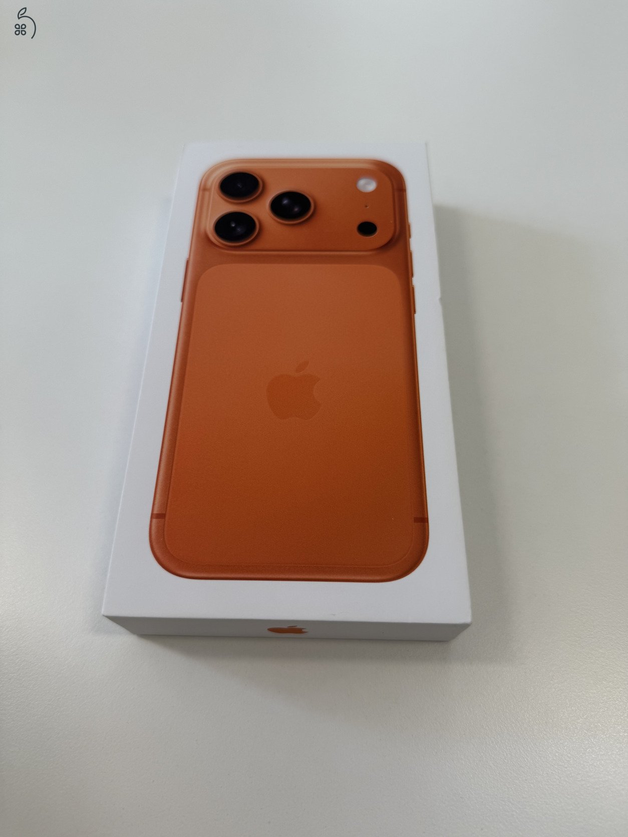 iPhone 17 Pro 256 Gb Cosmic Orange / Bontatlan / HIVATALOS Apple viszonteladótól + 3 ÉV Garancia