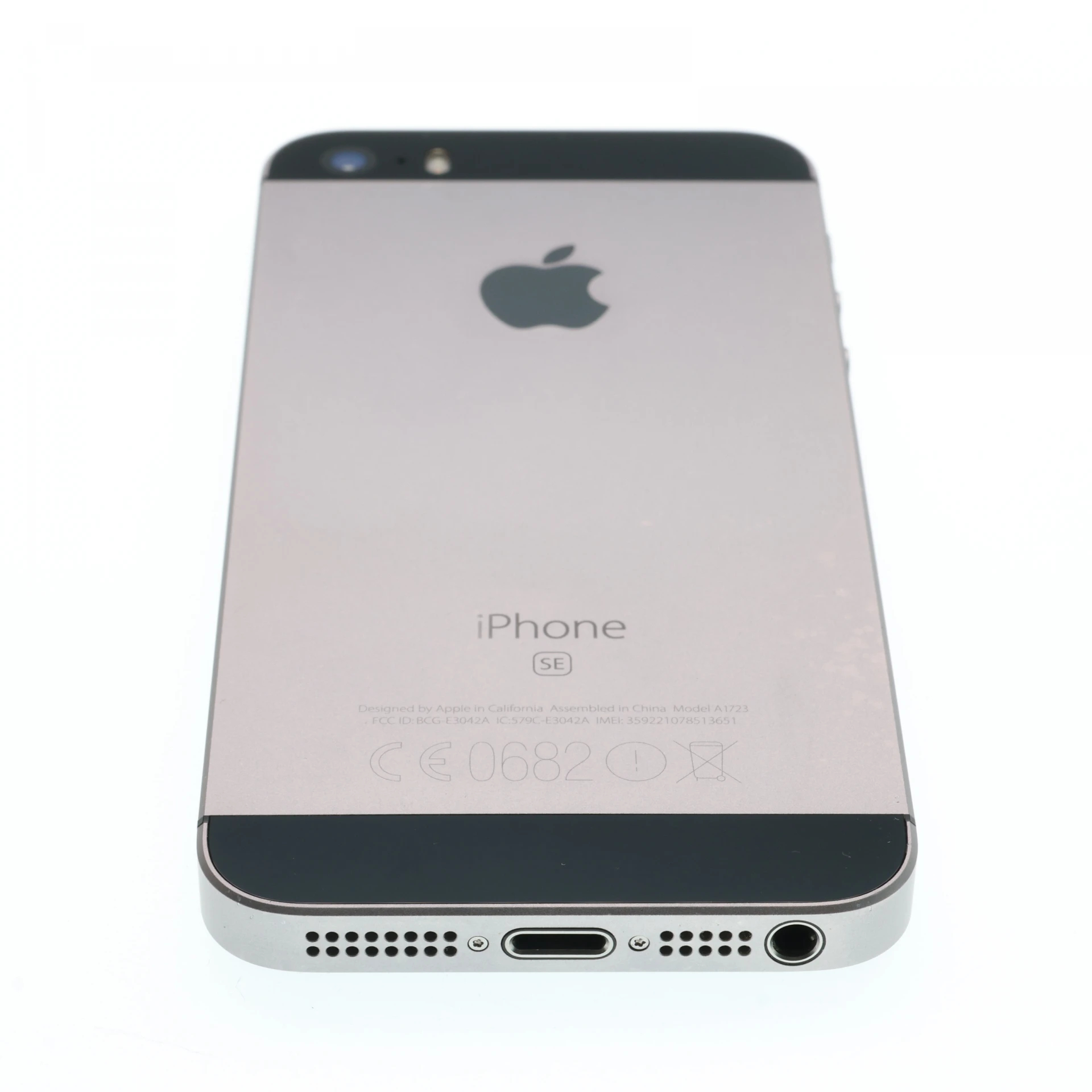 Apple iPhone SE (2016) 16 GB Space Gray 100%