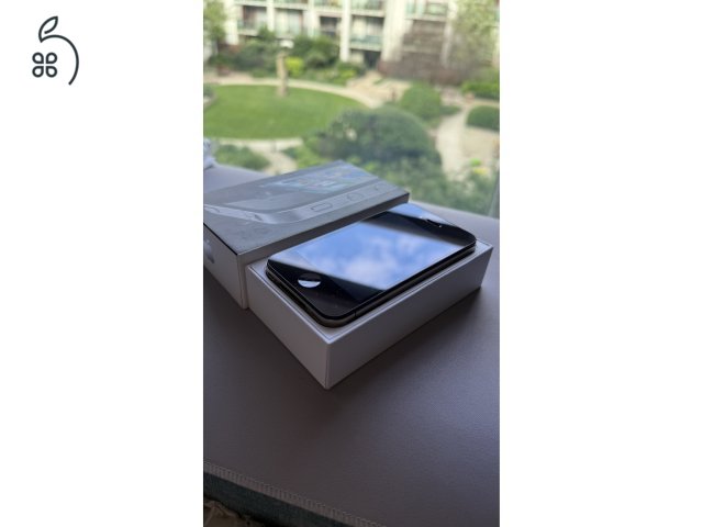 iPhone 4 16GB ÚJ még nem volt használva!