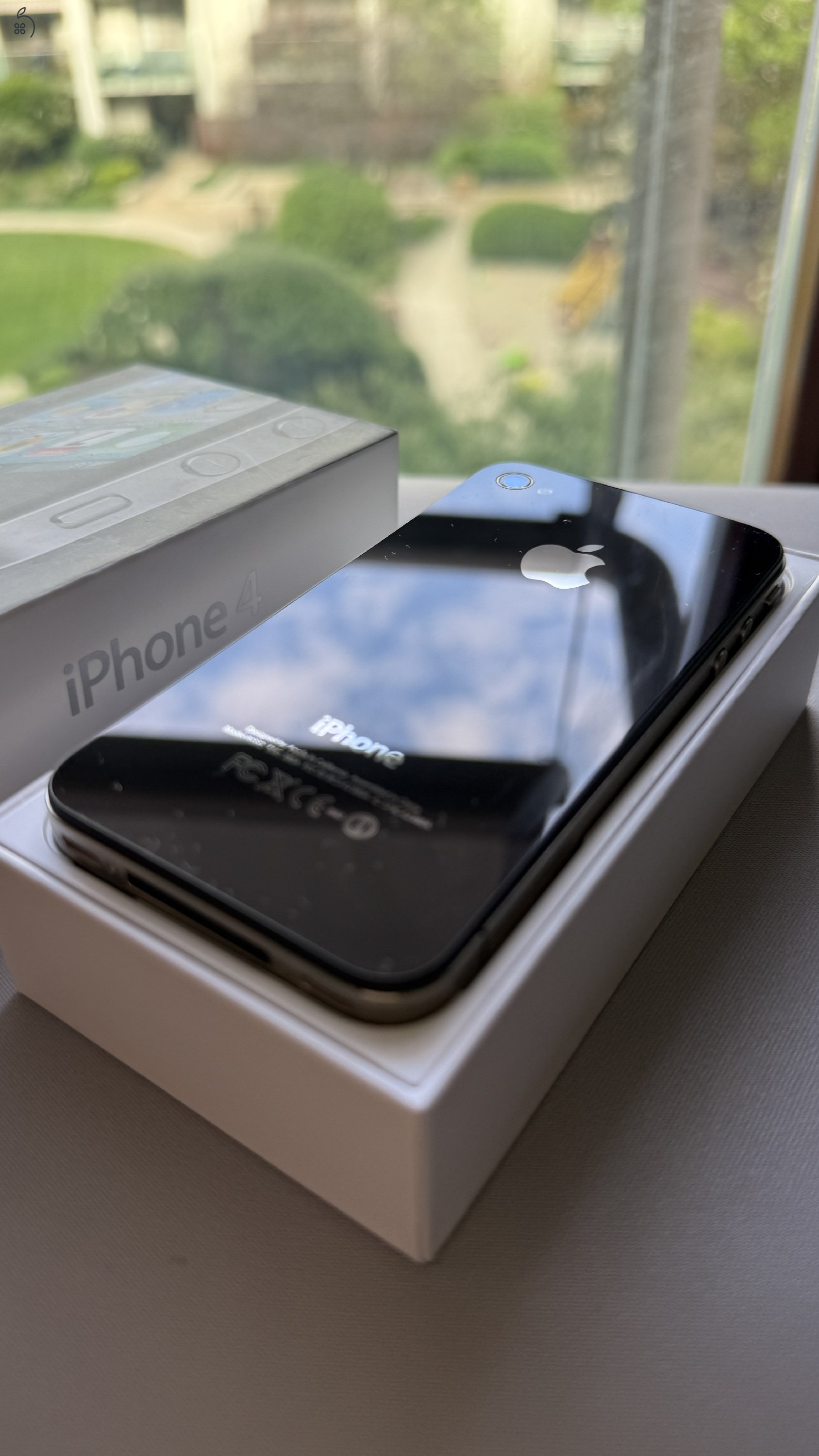 iPhone 4 16GB ÚJ még nem volt használva!
