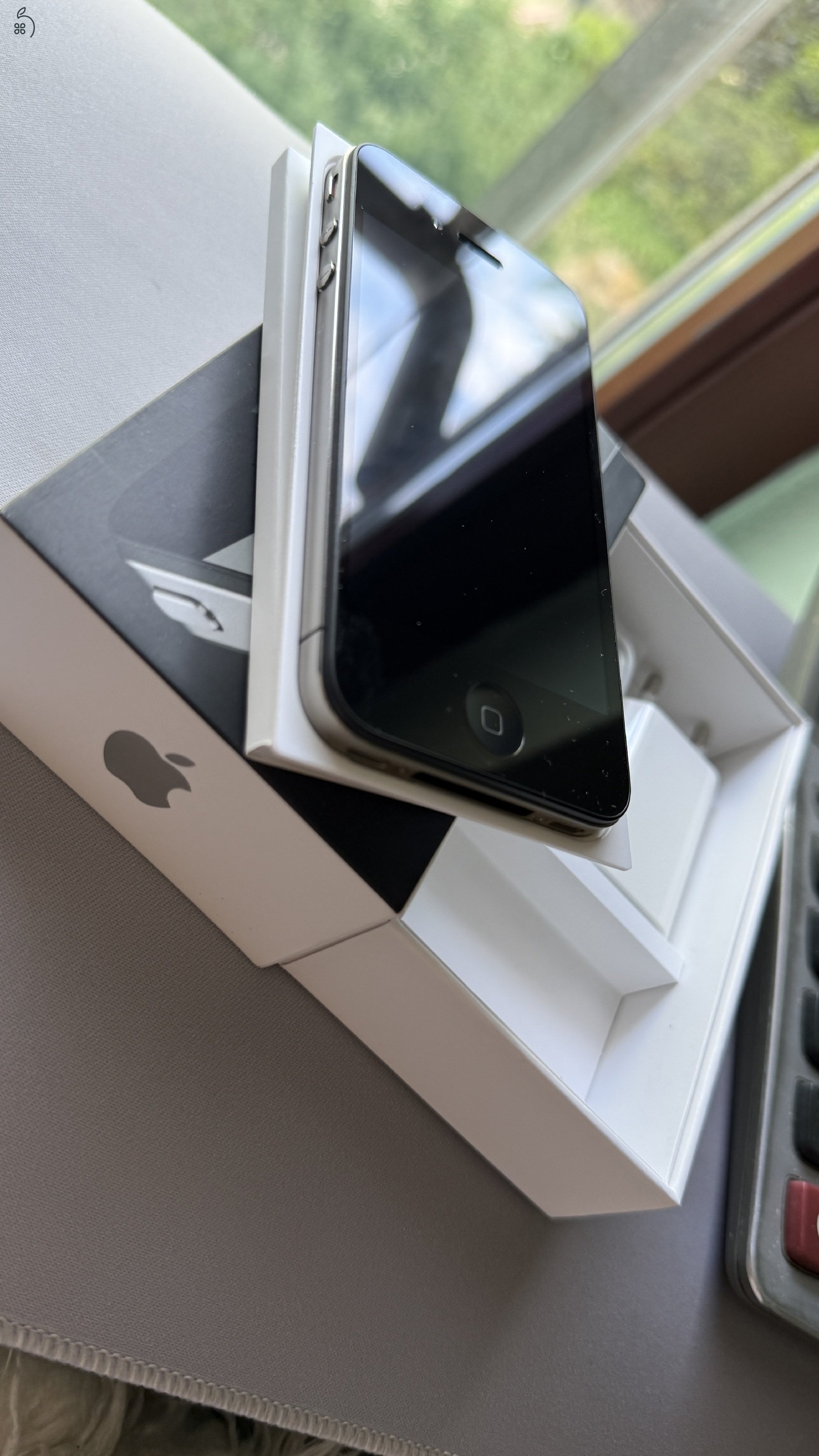 iPhone 4 16GB ÚJ még nem volt használva!