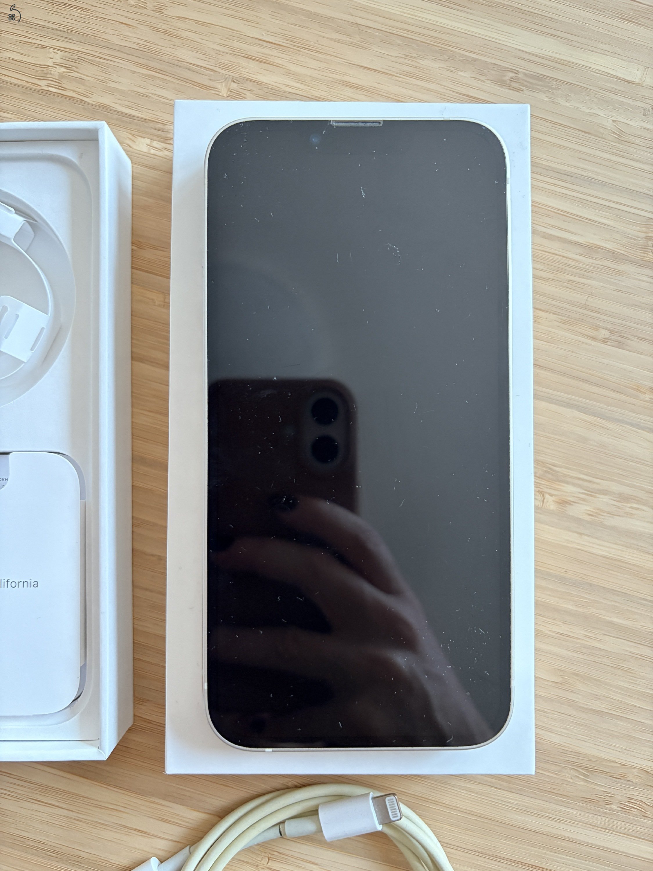 Eladó újszerű iPhone13 128GB