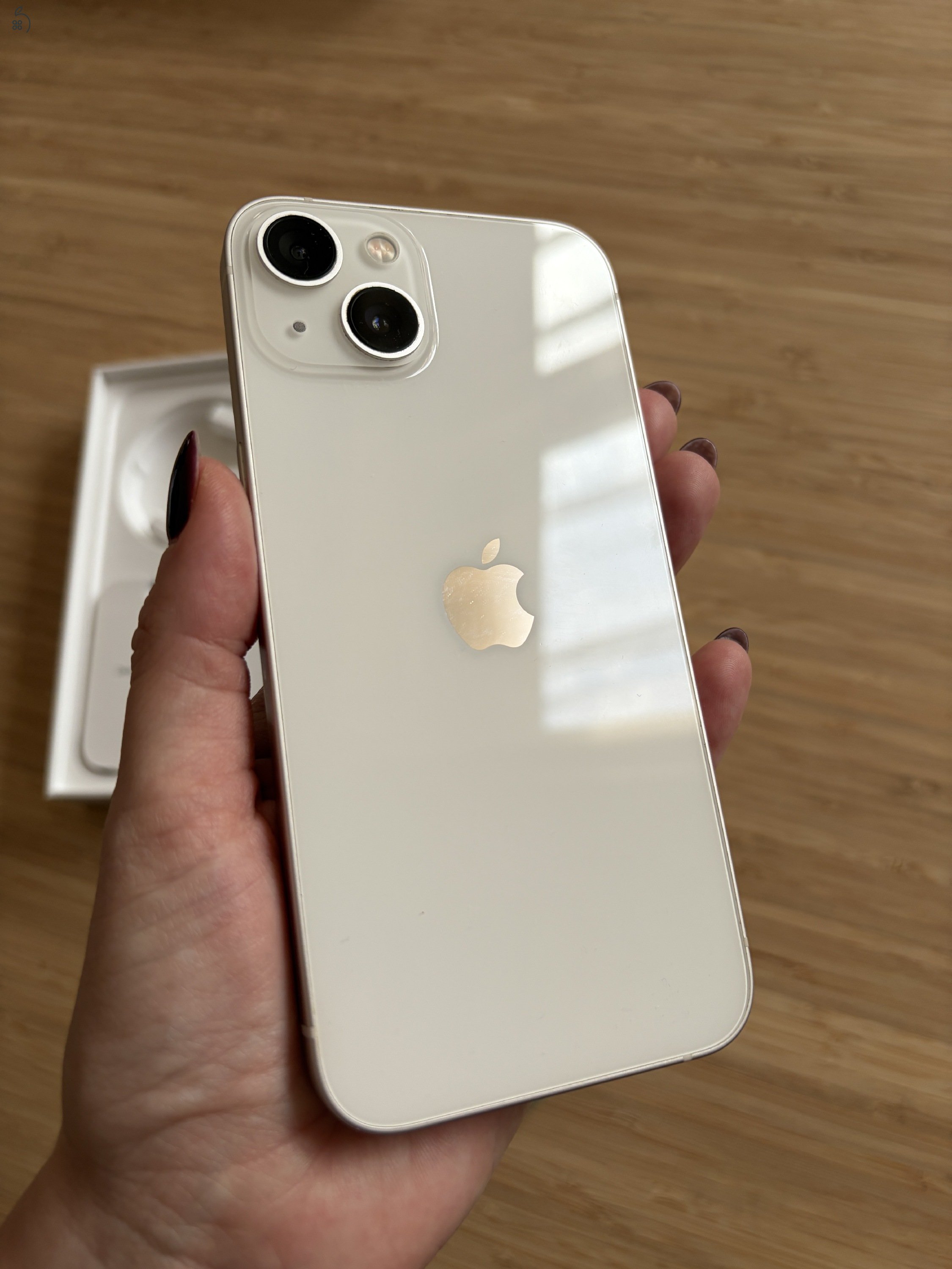 Eladó újszerű iPhone13 128GB