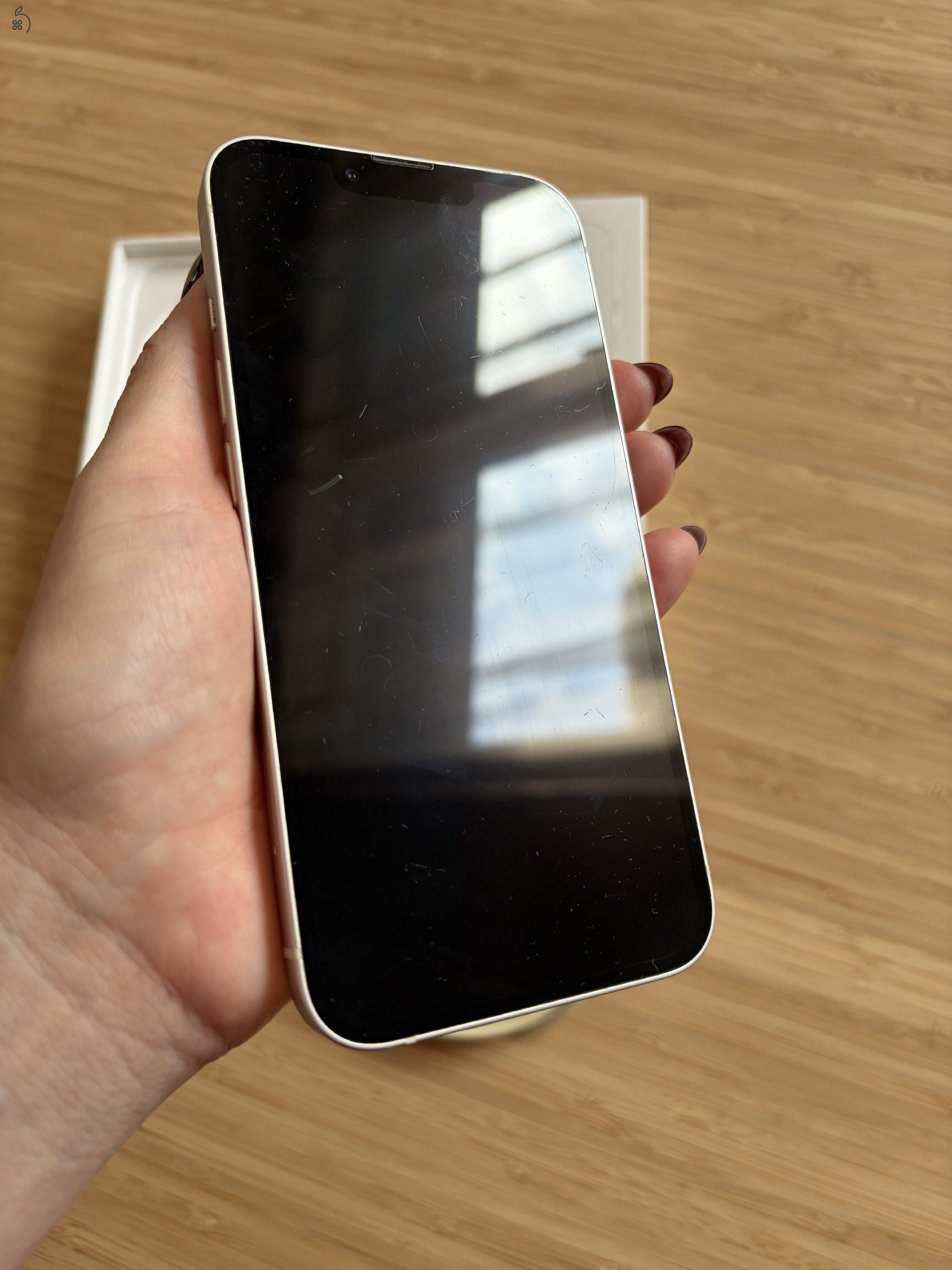 Eladó újszerű iPhone13 128GB