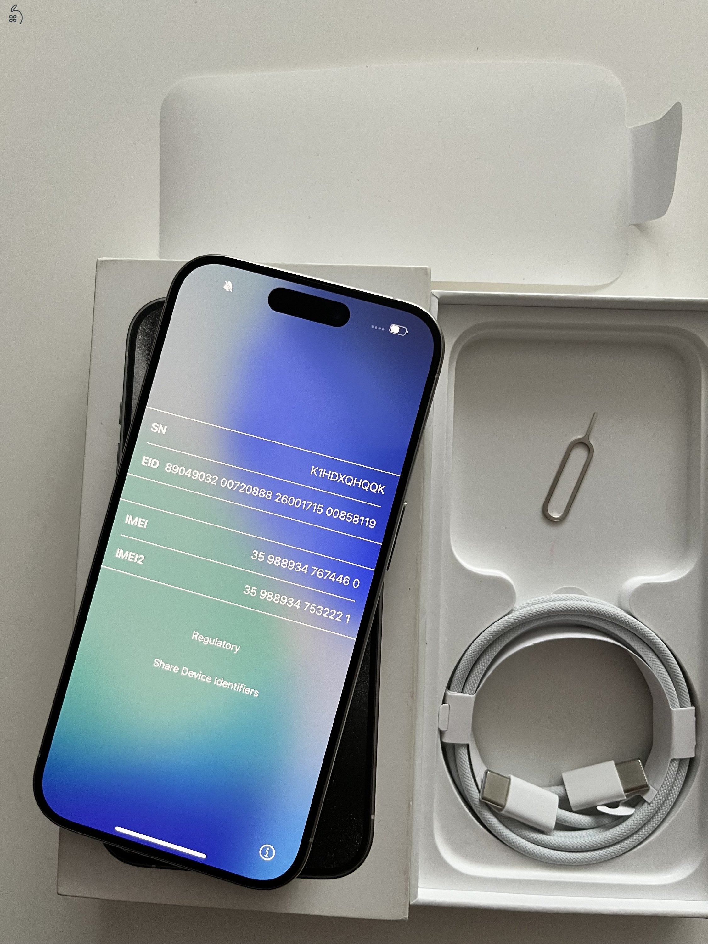 iPhone 15 Pro 128GB Új! Aktiválatlan! White Titanium. 