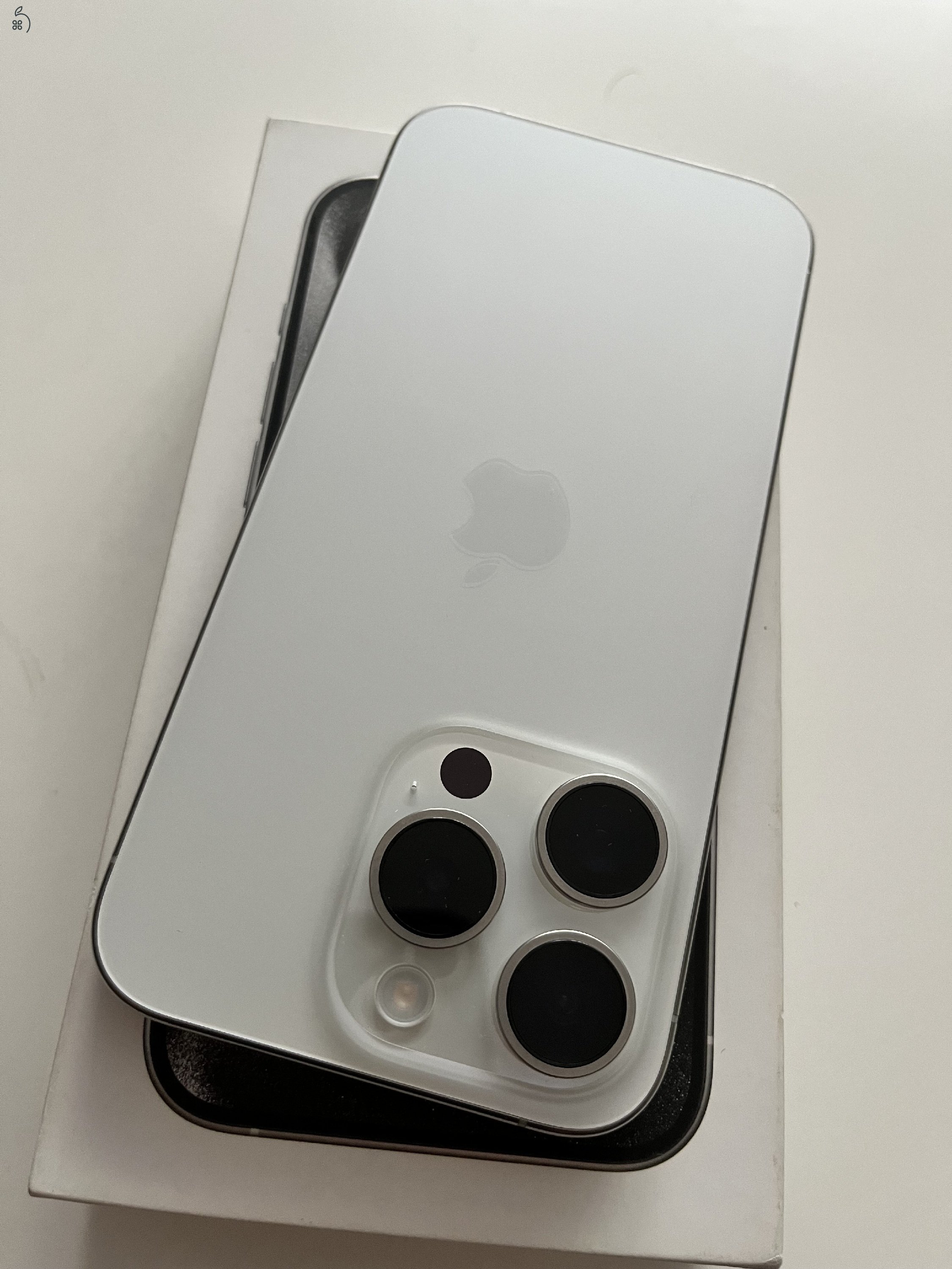 iPhone 15 Pro 128GB Új! Aktiválatlan! White Titanium. 