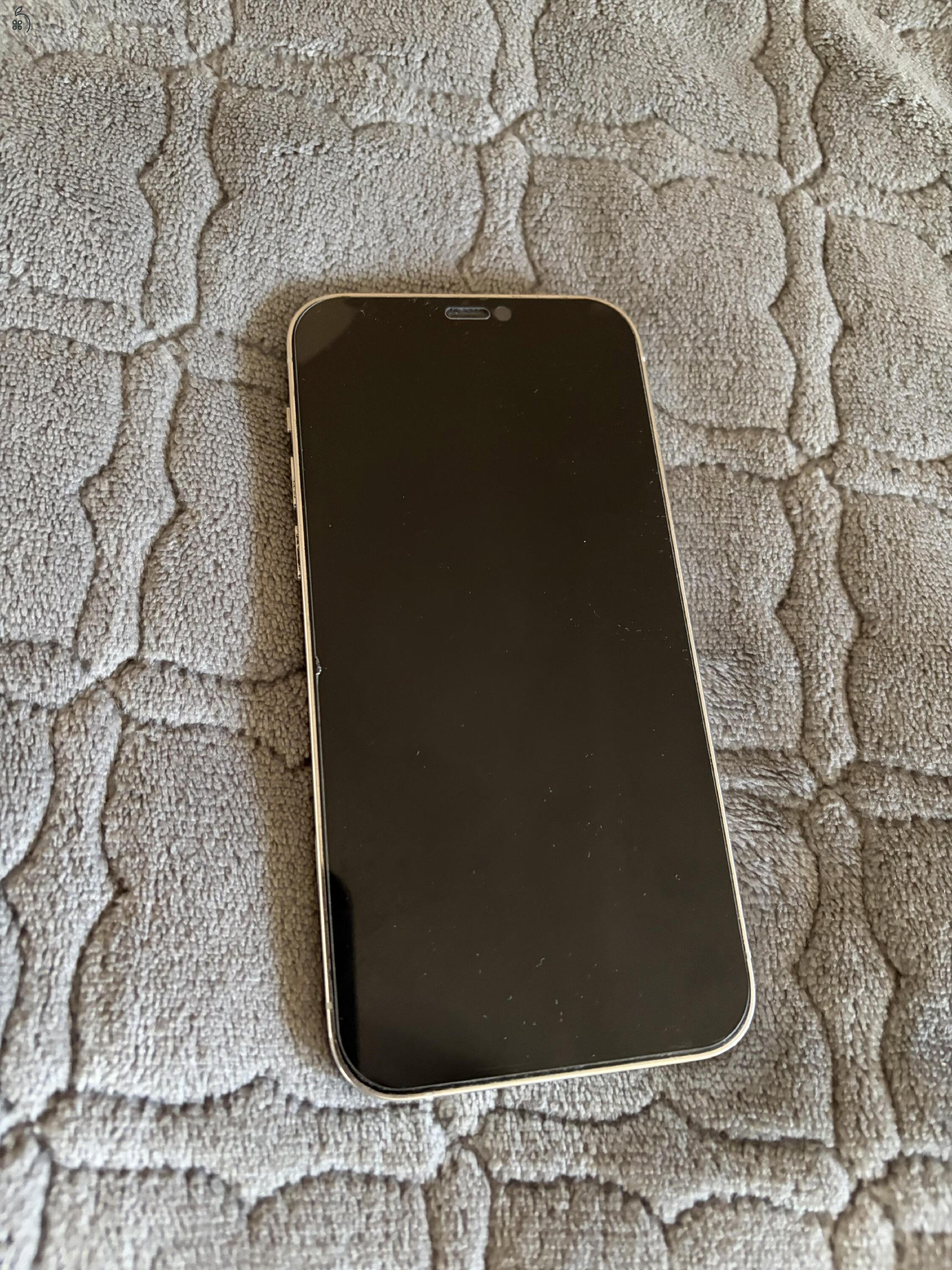 iPhone 12 Pro 128GB, üvegfóliával, MagSafe tokkal