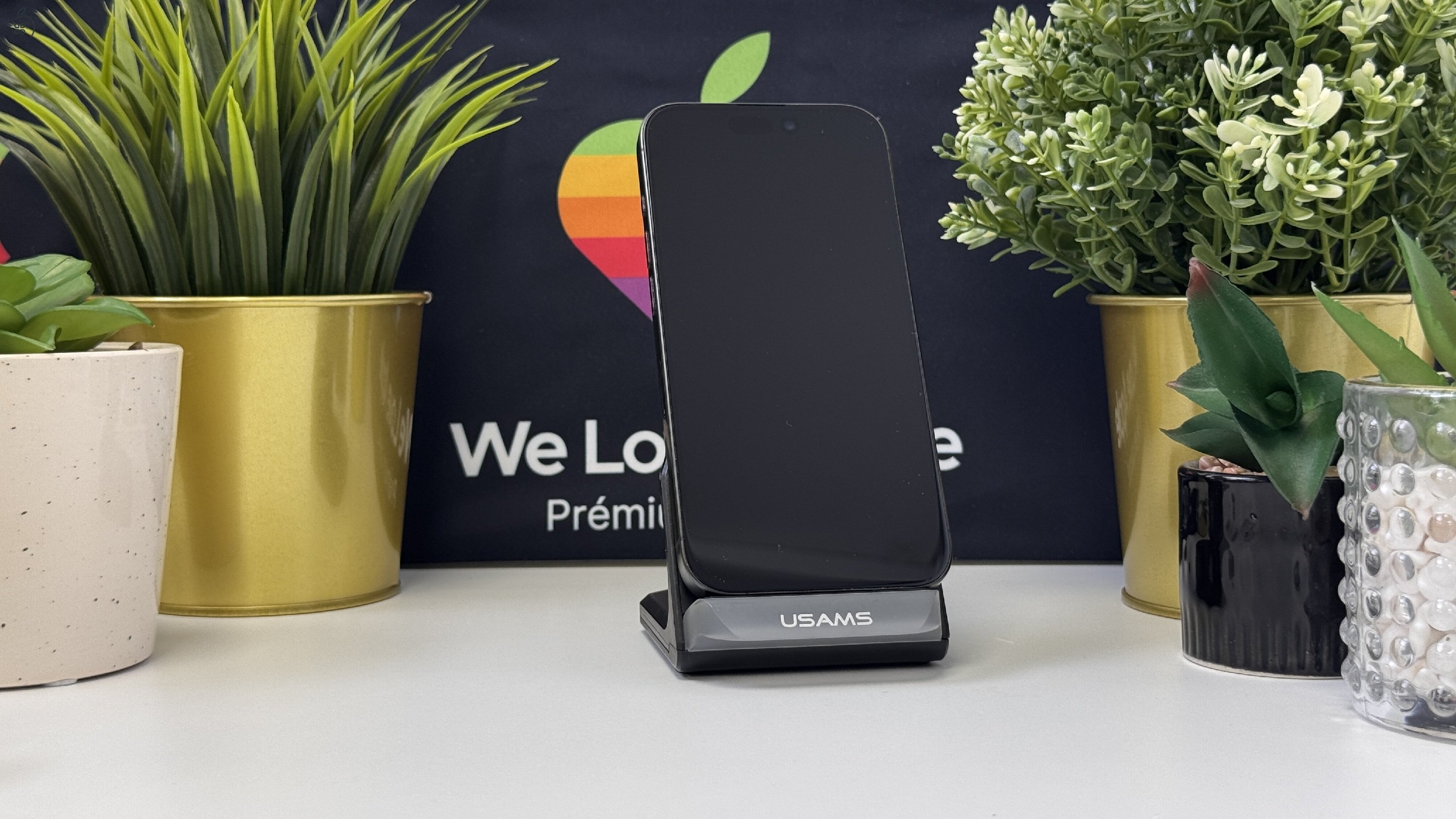 iPhone 15 Pro 256GB Fekete Titán, Független - Számla, 1ÉV Garancia