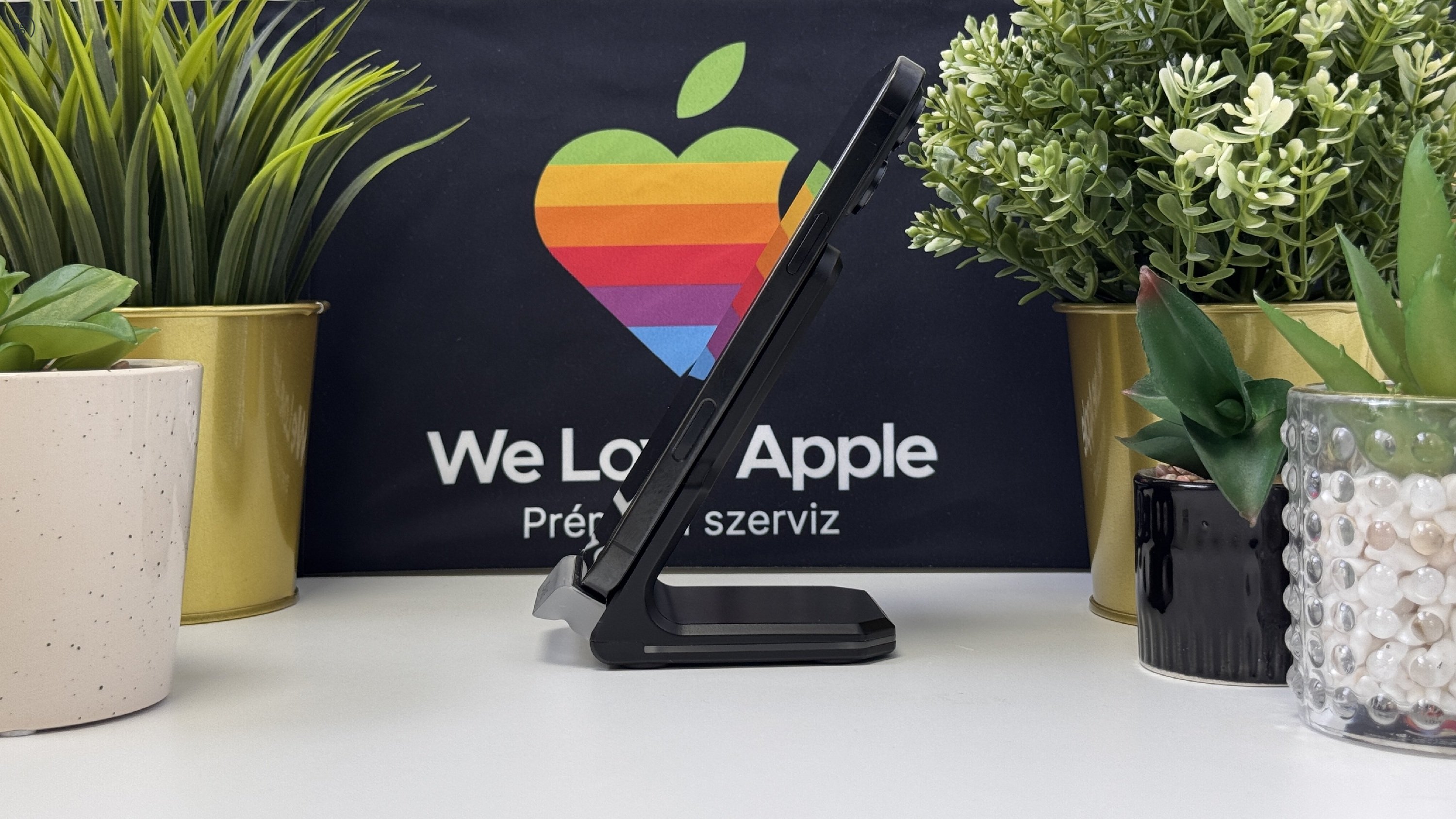 iPhone 16 Pro Max 1TB Fekete, Független - Számla, 1ÉV Garancia